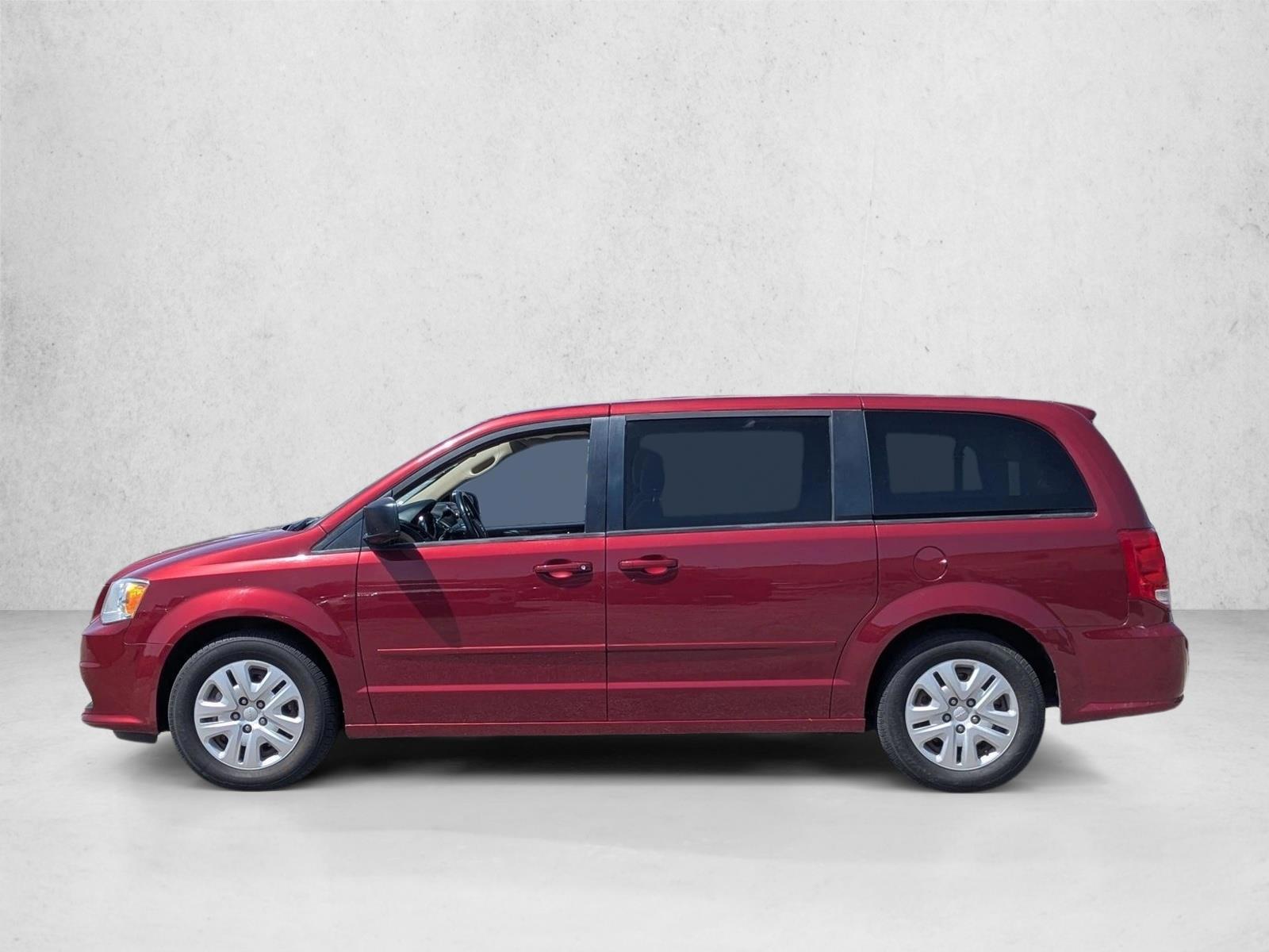 Thumbnail: 2016 Dodge Grand Caravan - 2