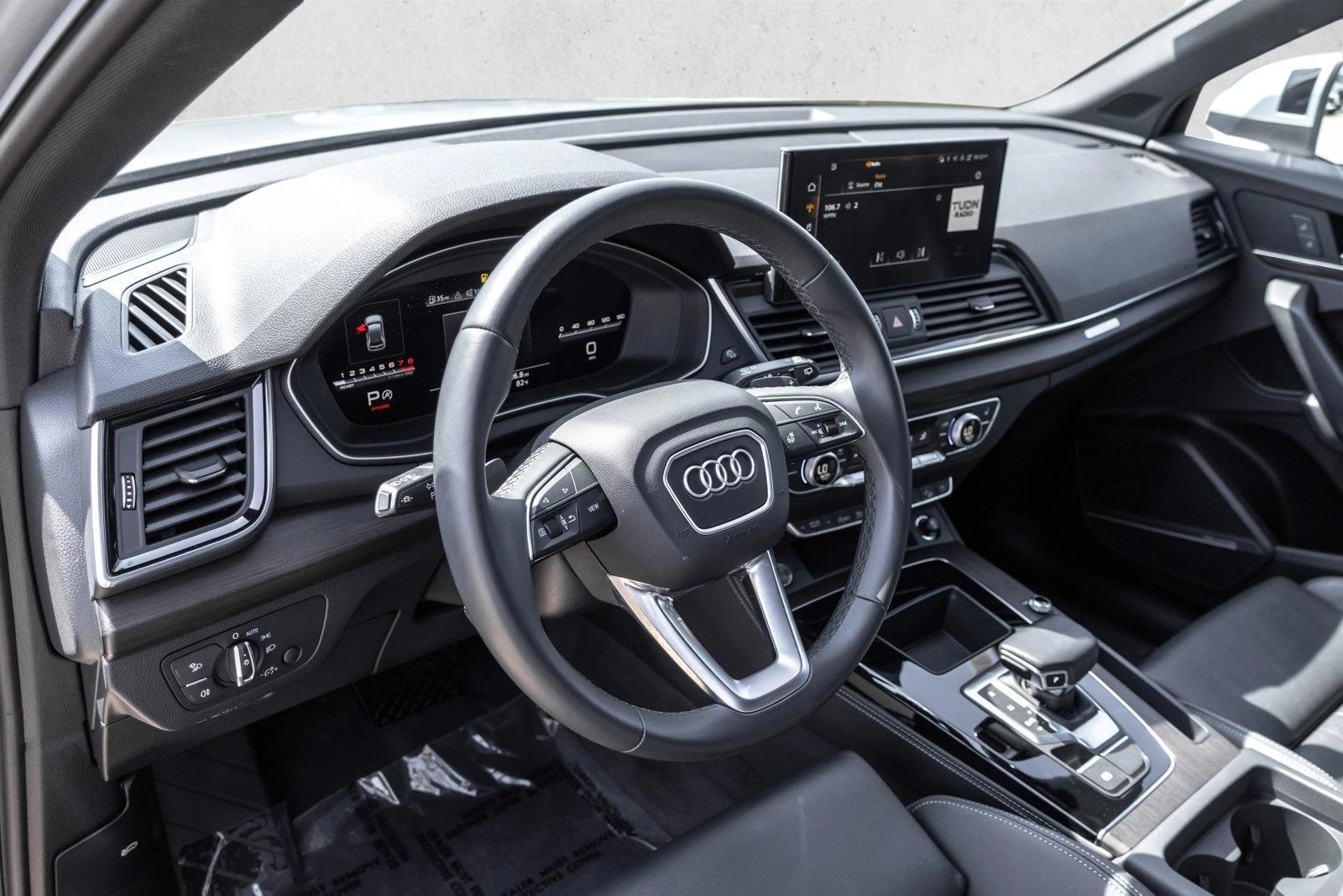 Thumbnail: 2023 Audi Q5 - 3