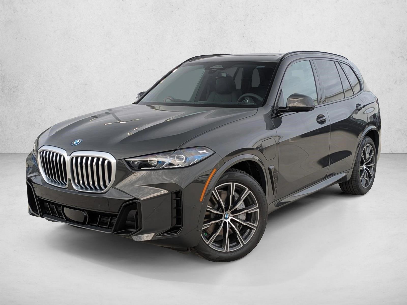 Thumbnail: 2026 BMW X5 - 1