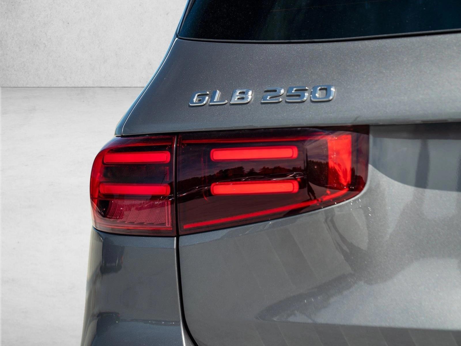 2026 Mercedes-Benz GLB GLB 250 - Photo 10