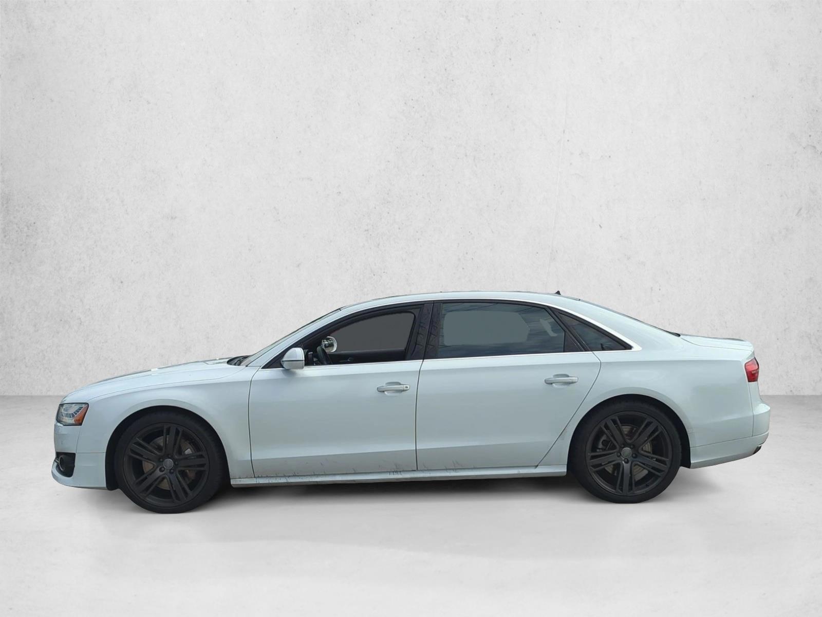 Thumbnail: 2016 Audi A8 - 2