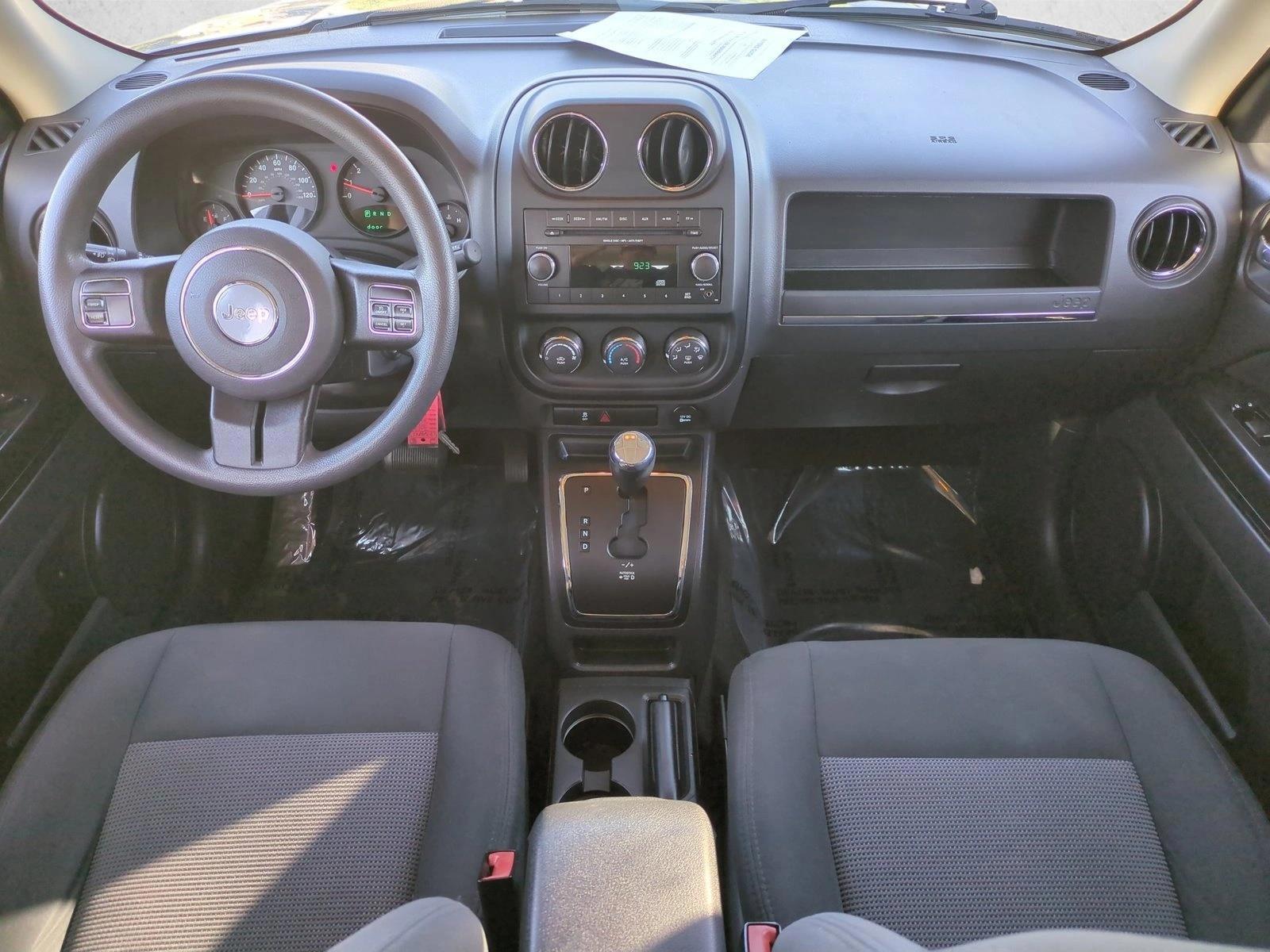 Thumbnail: 2012 Jeep Patriot - 3