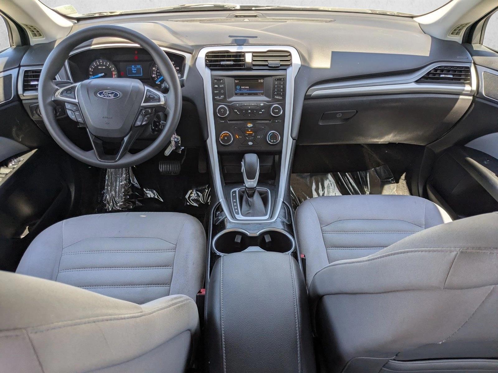 Thumbnail: 2014 Ford Fusion - 3