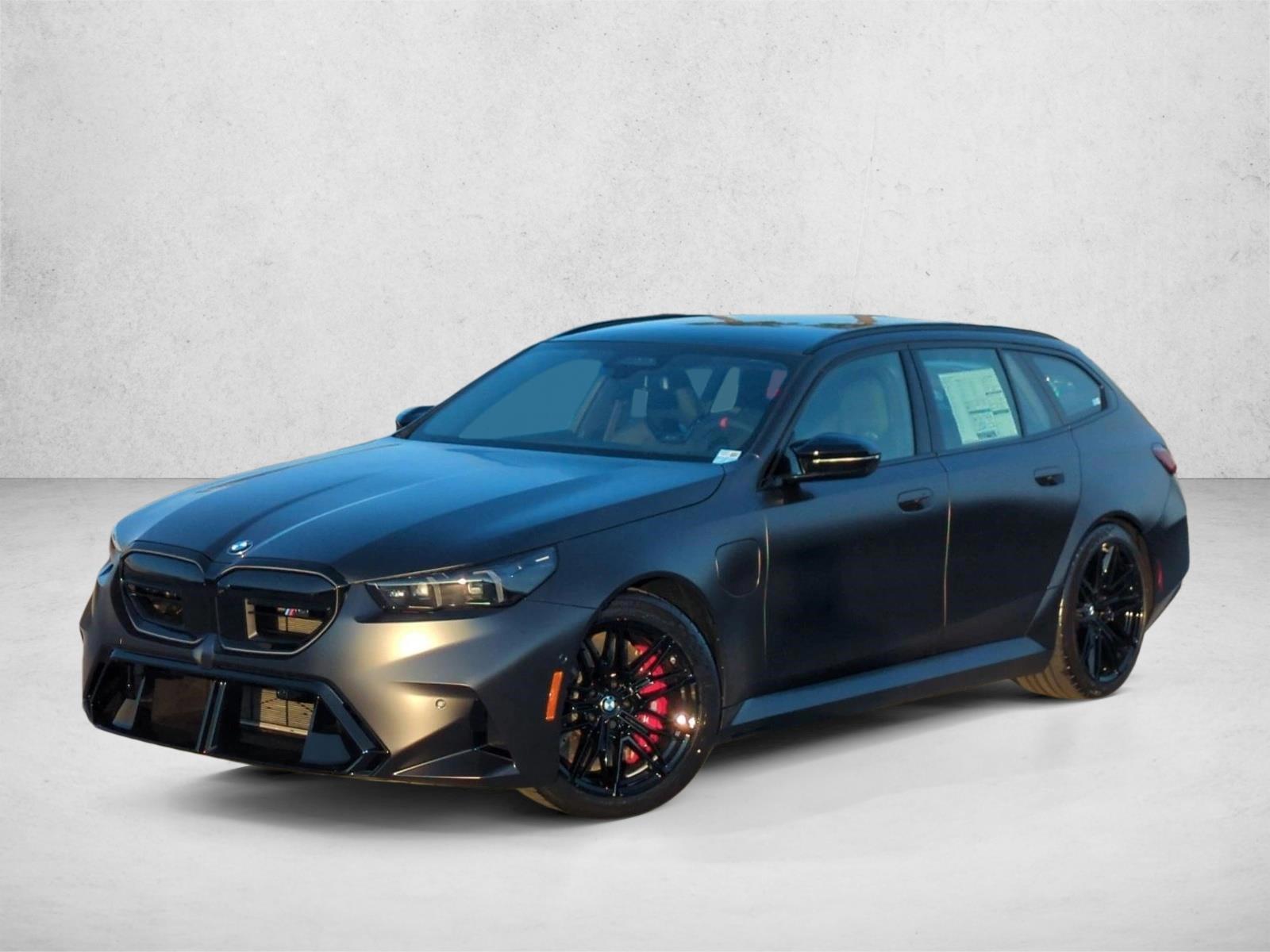 Thumbnail: 2026 BMW M5 - 1