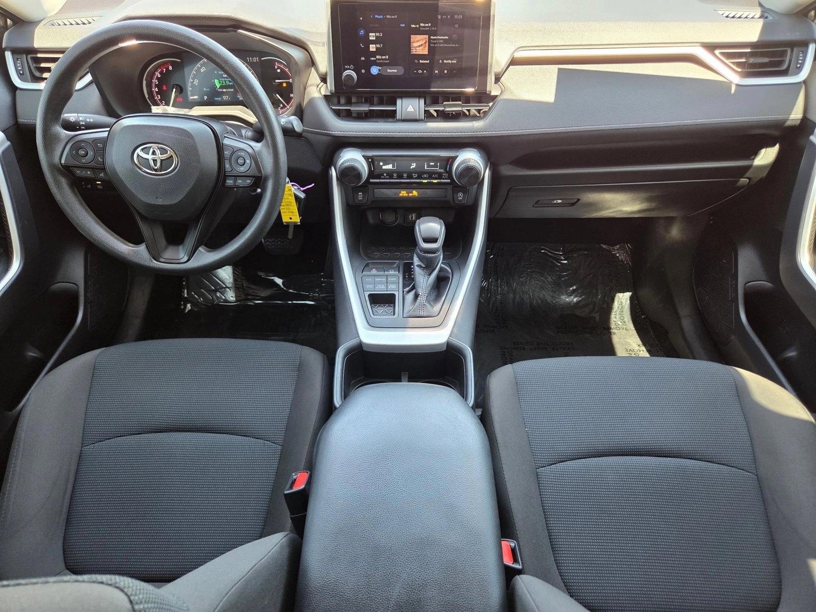 Thumbnail: 2023 Toyota RAV4 - 3