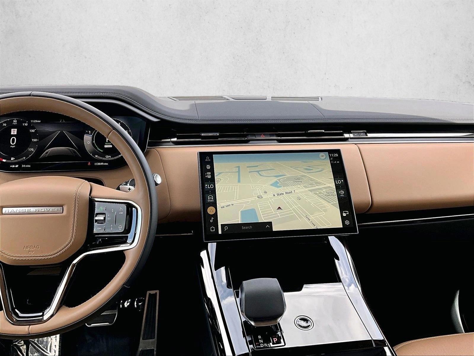 Thumbnail: 2025 Land Rover Range Rover Sport - 3