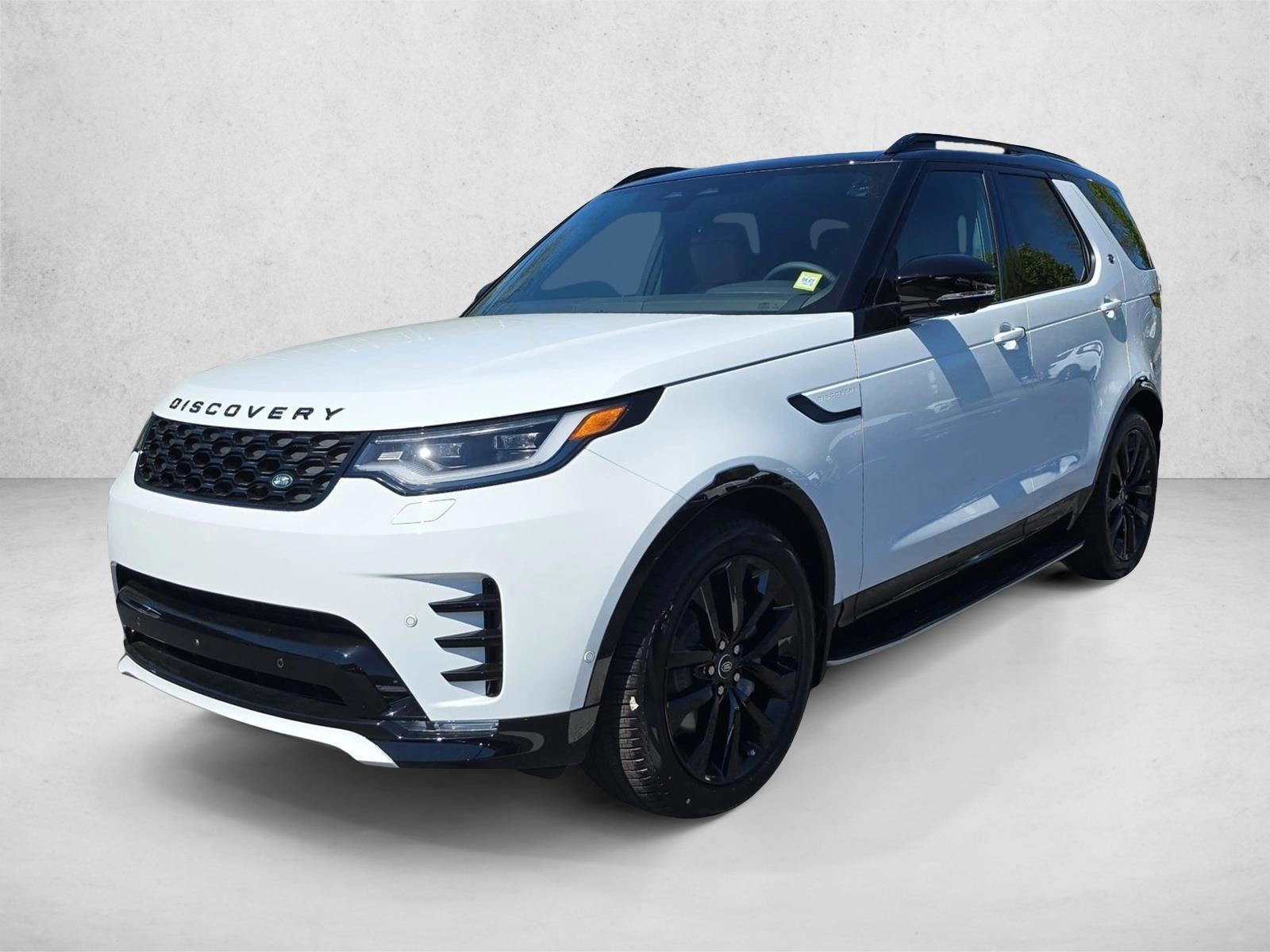 Thumbnail: 2026 Land Rover Discovery - 1