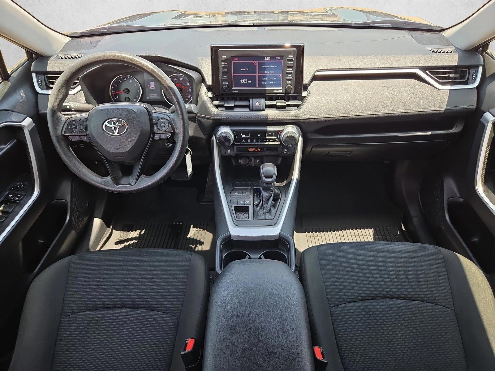 Thumbnail: 2021 Toyota RAV4 - 3