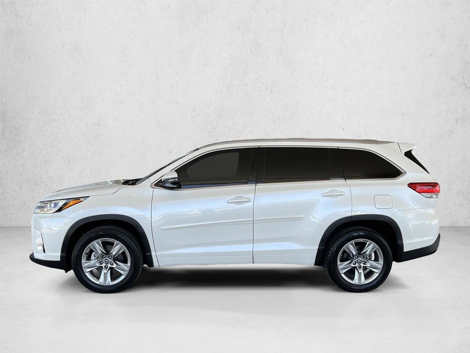 Thumbnail: 2019 Toyota Highlander - 2