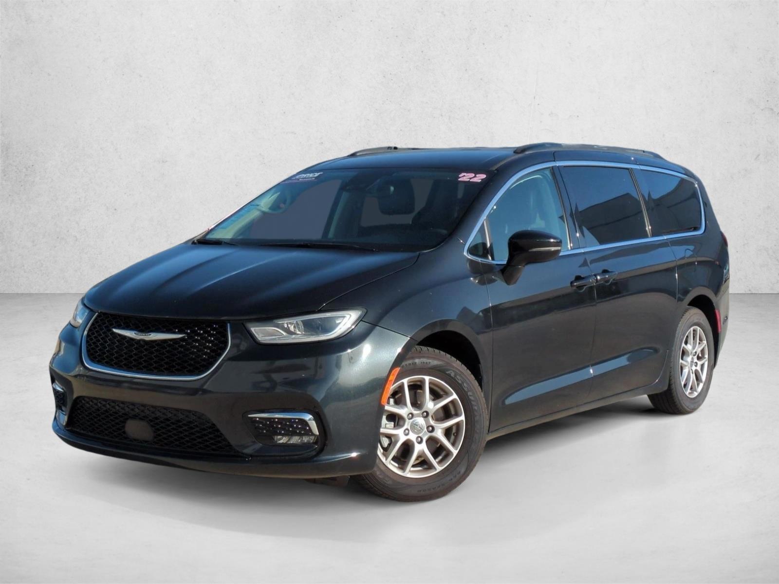 Thumbnail: 2022 Chrysler Pacifica - 1