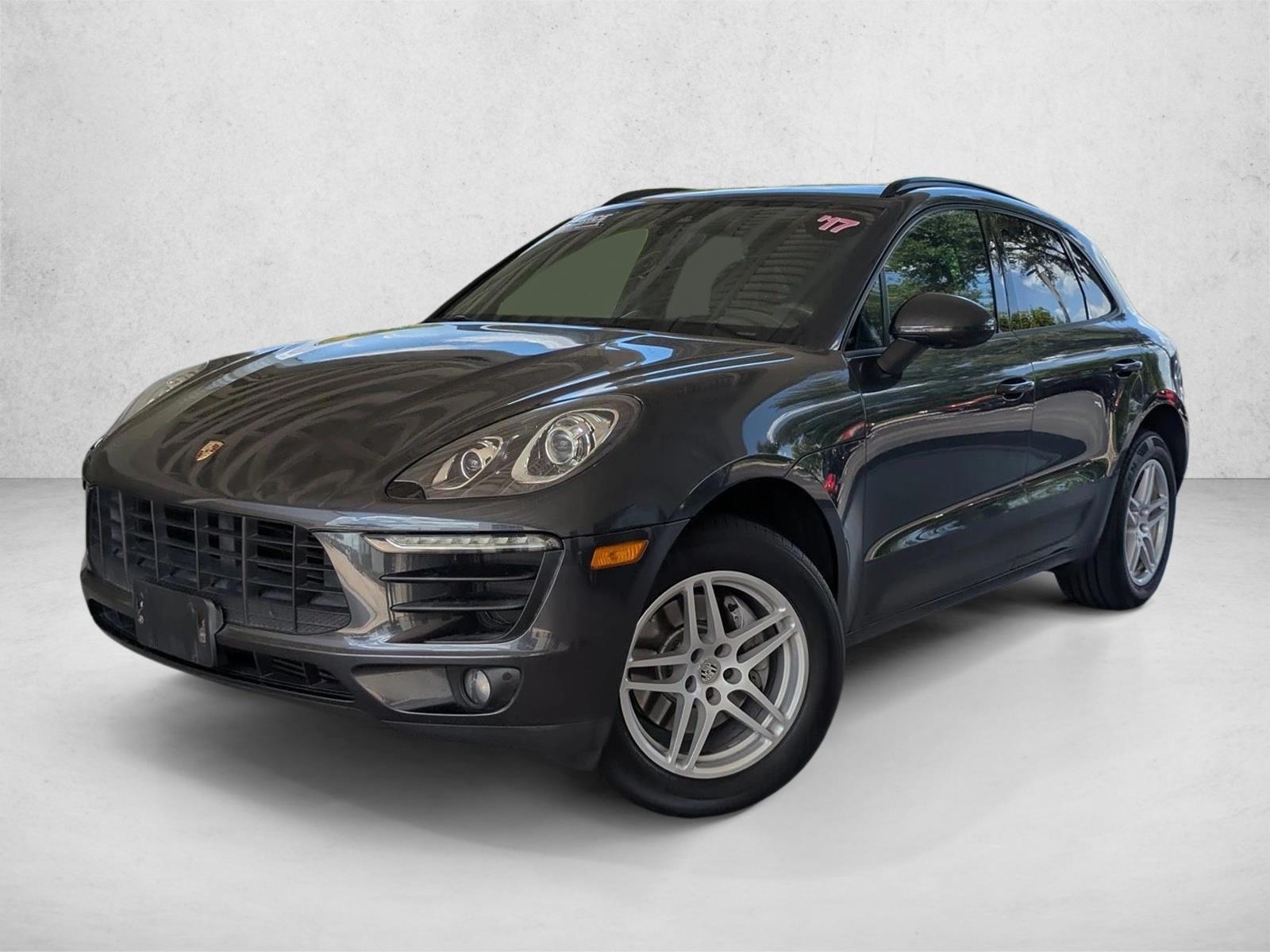 Thumbnail: 2017 Porsche Macan - 1