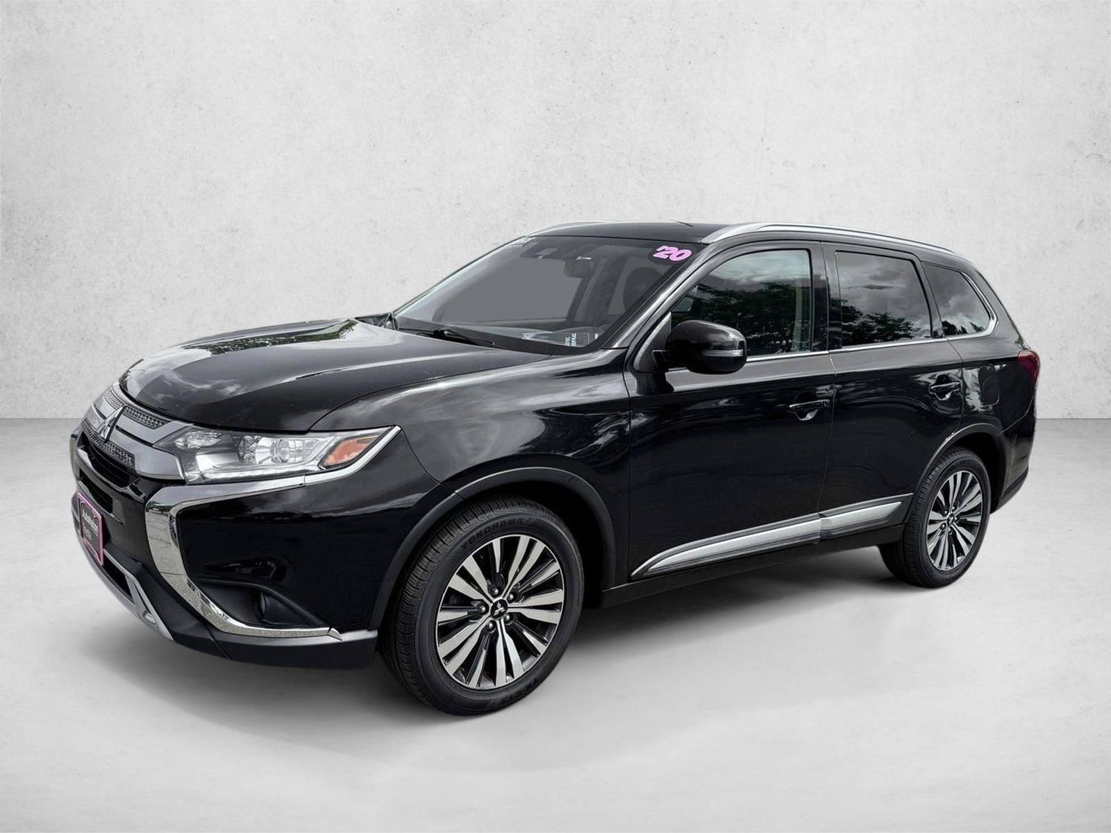 Thumbnail: 2020 Mitsubishi Outlander - 1