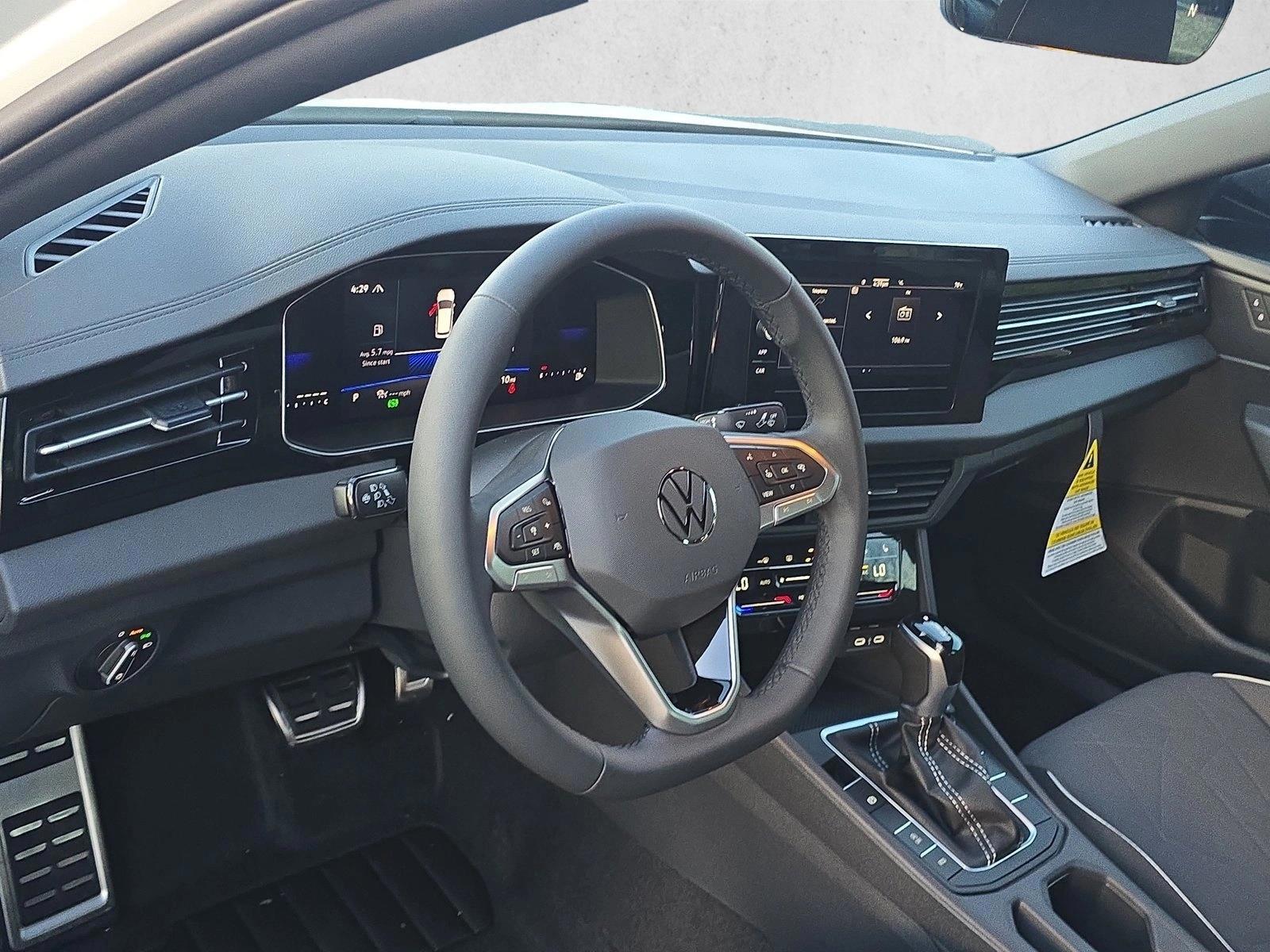 Thumbnail: 2026 Volkswagen Jetta - 3