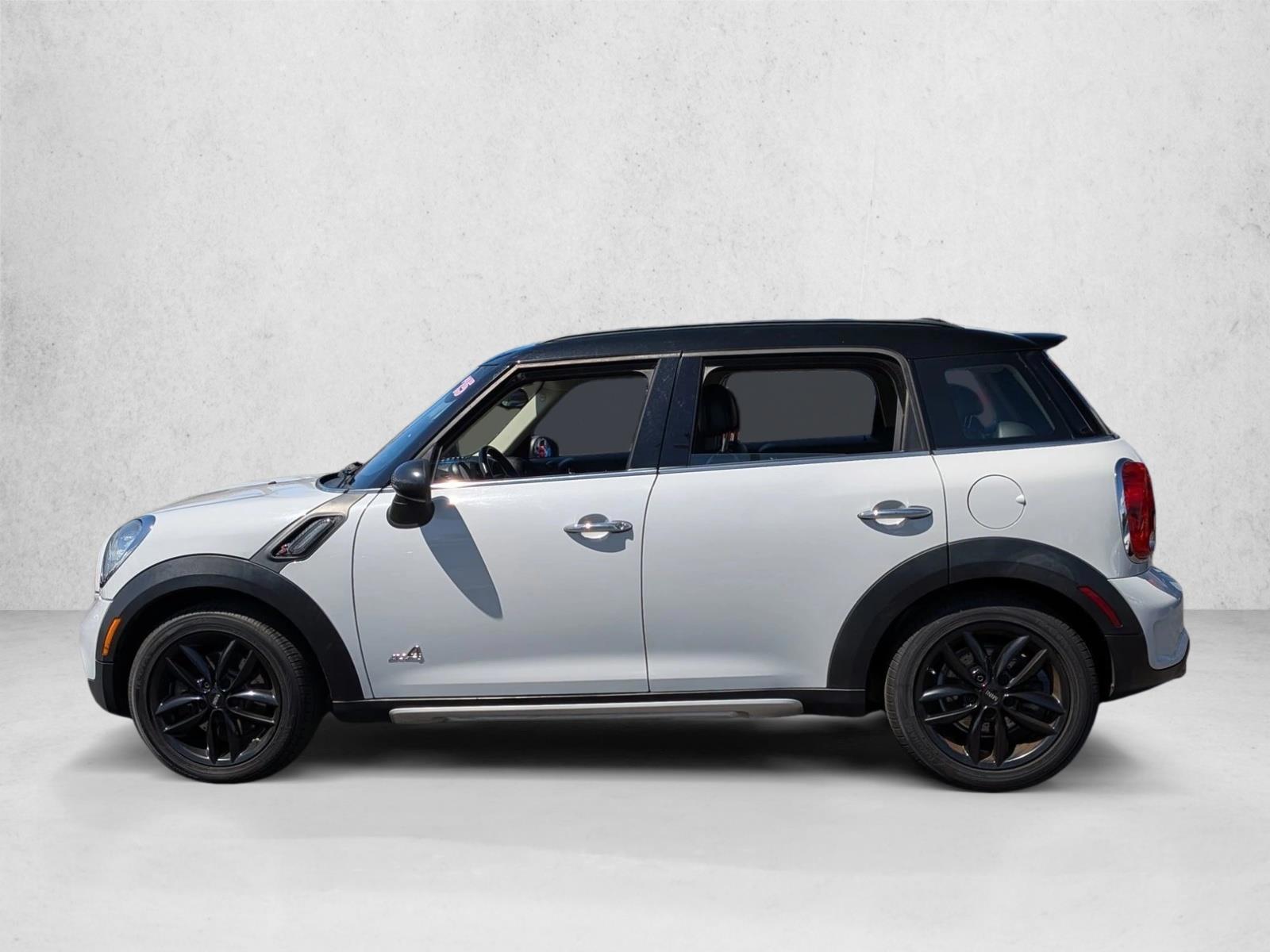 Thumbnail: 2015 MINI Cooper Countryman - 2