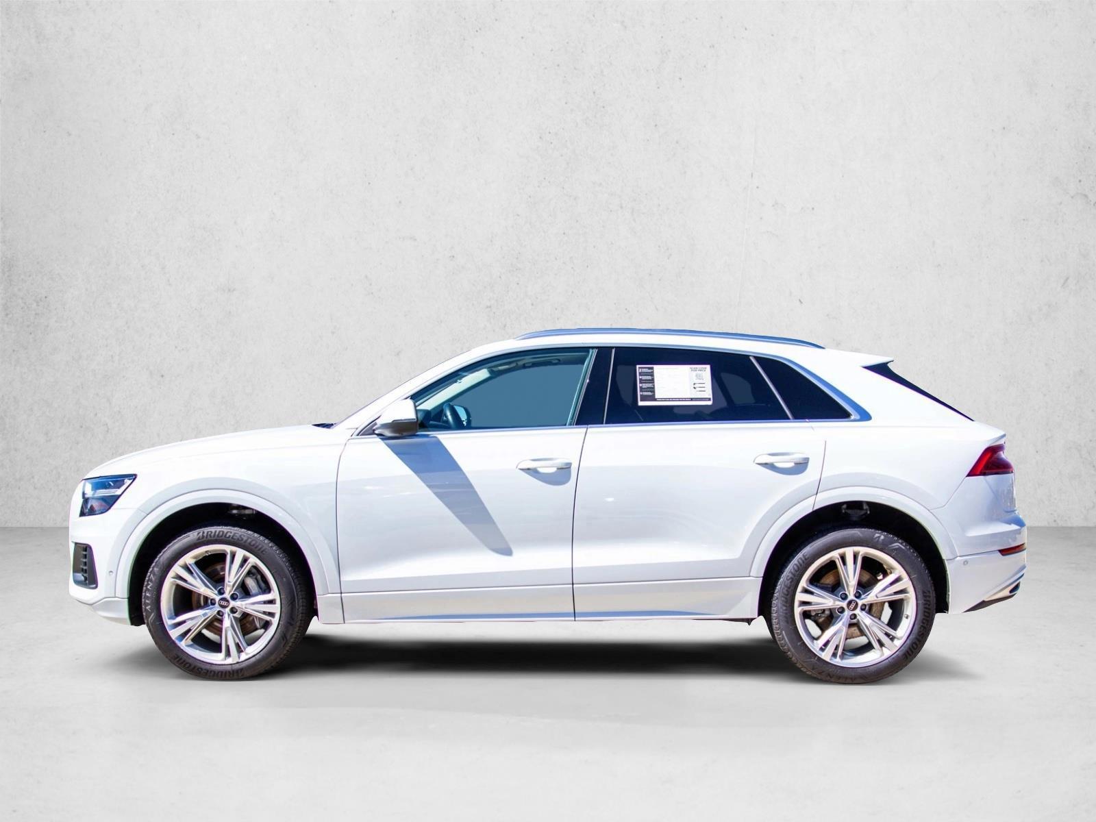 Thumbnail: 2022 Audi Q8 - 2