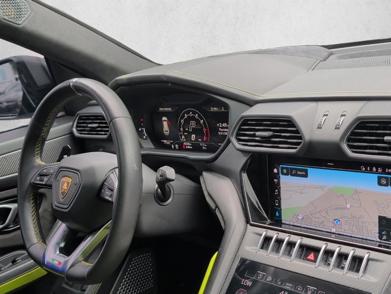 2022 Lamborghini Urus