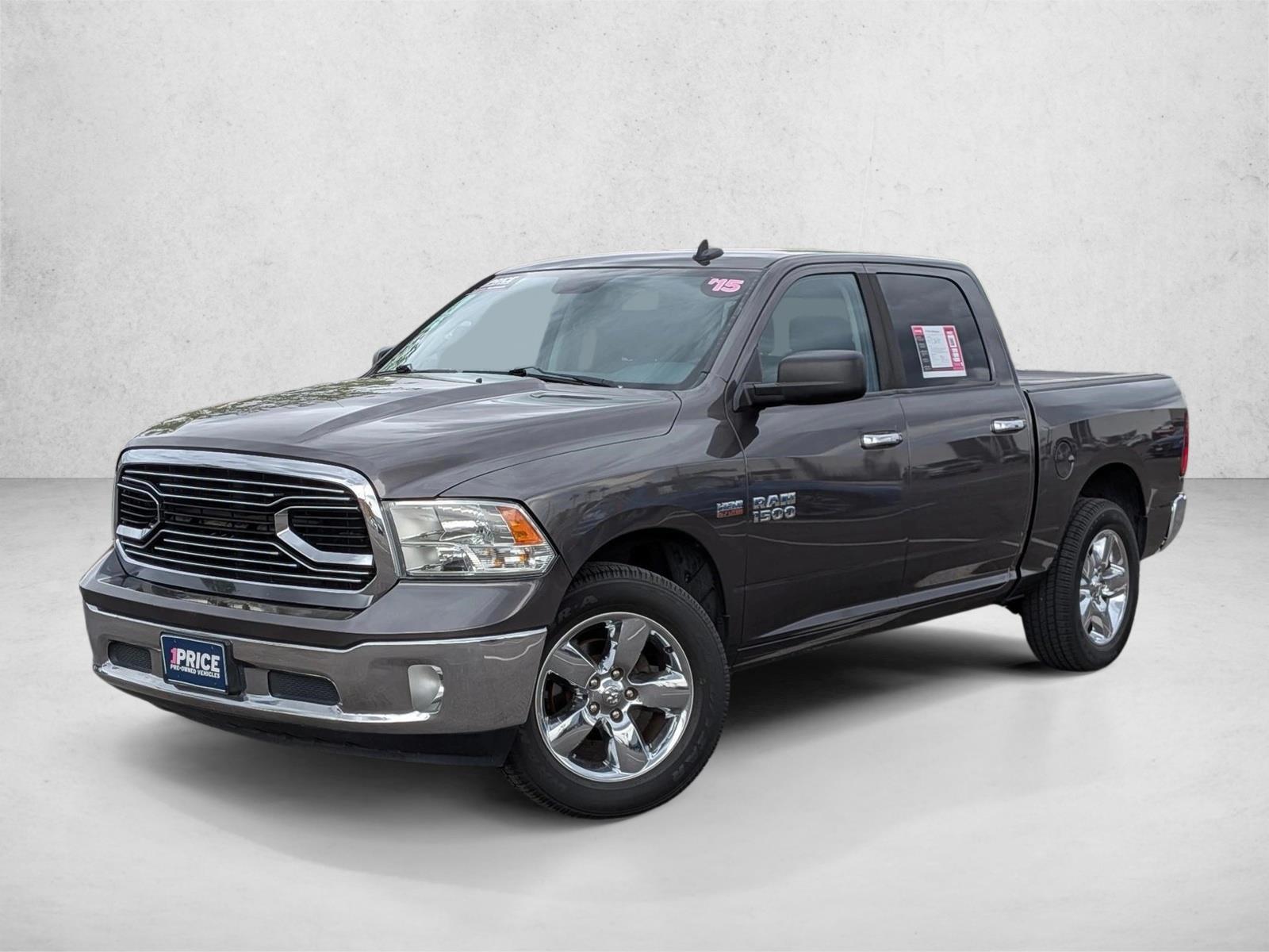 2015 RAM Ram 1500 Pickup SLT