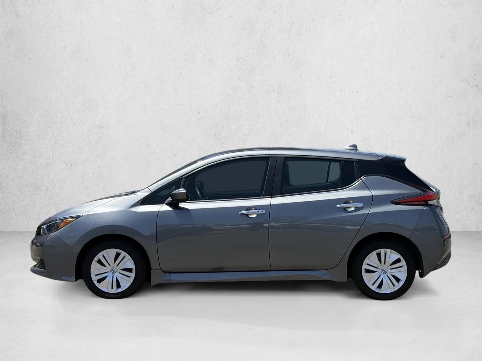 Thumbnail: 2023 Nissan Leaf - 2