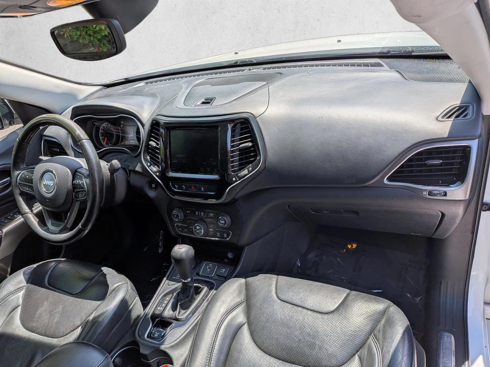 Thumbnail: 2019 Jeep Cherokee - 5