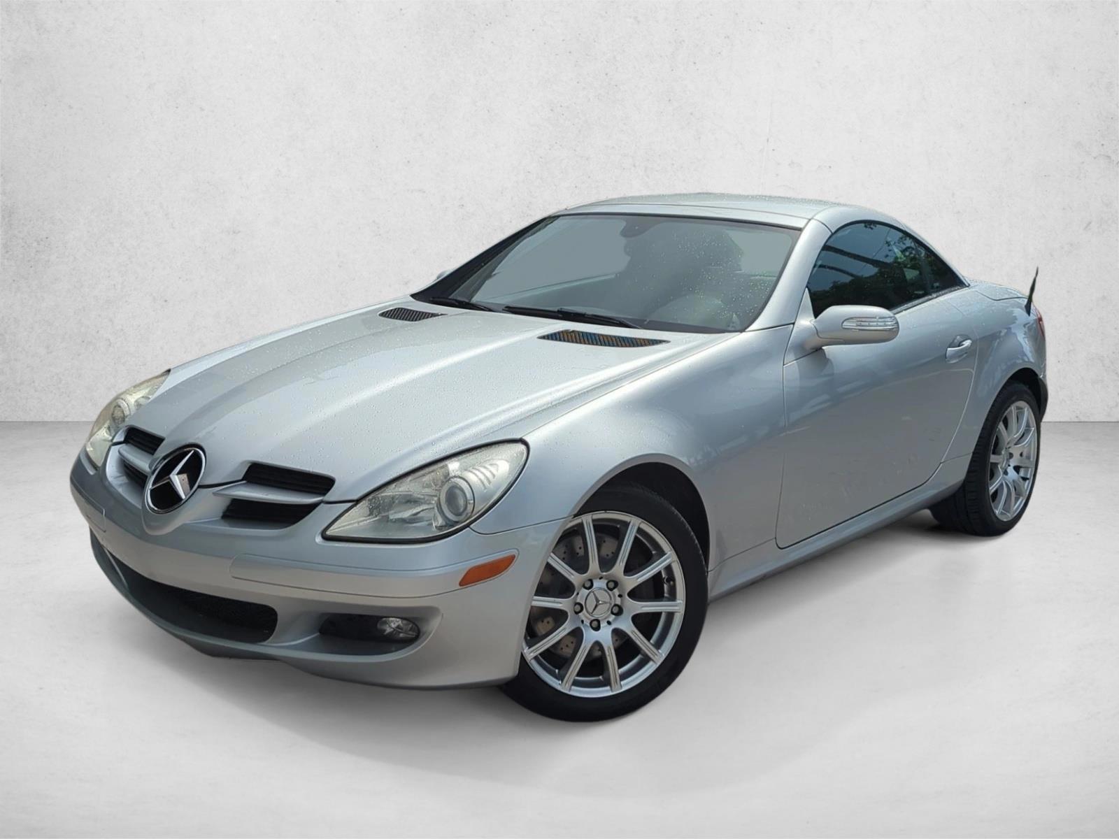 Thumbnail: 2005 Mercedes-Benz SLK - 1