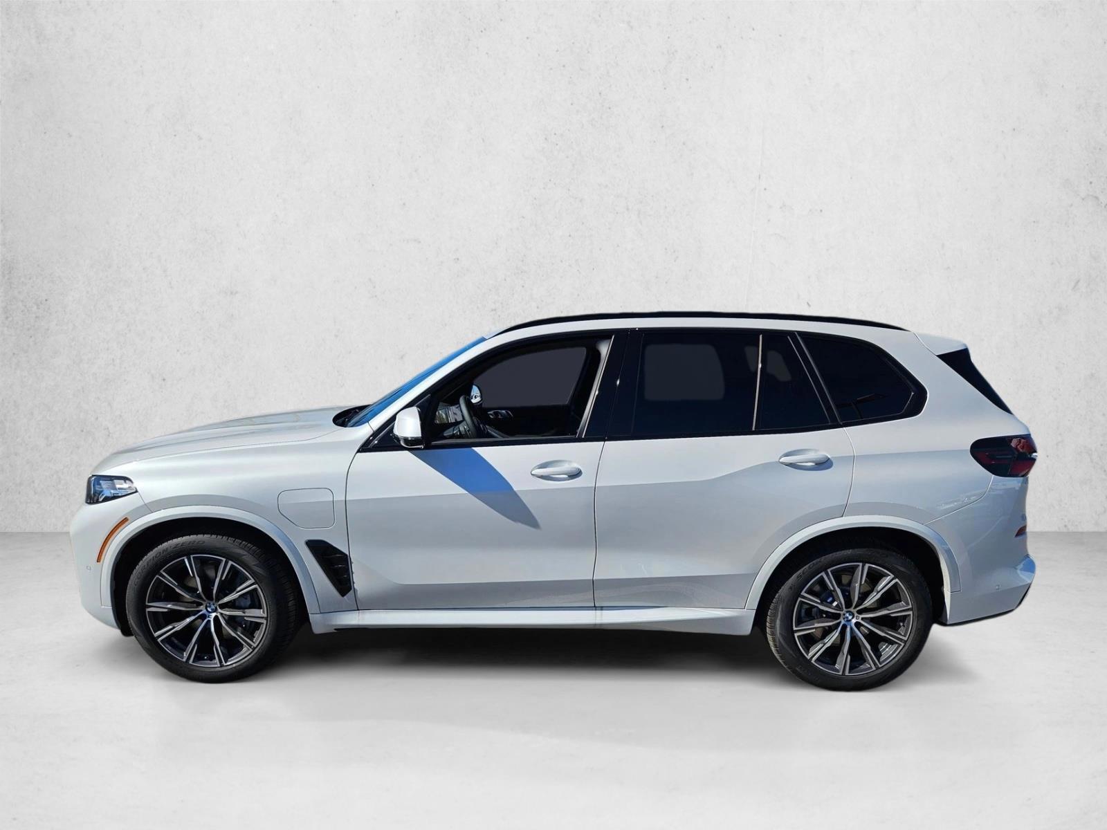 Thumbnail: 2026 BMW X5 - 2