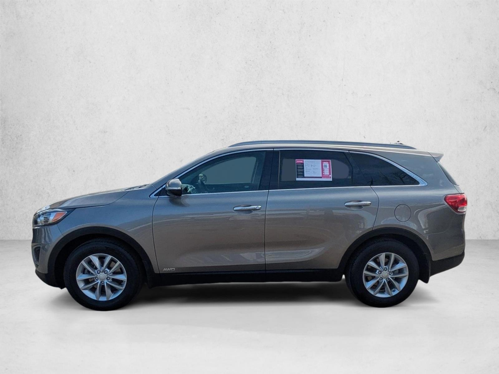 Thumbnail: 2017 Kia Sorento - 2