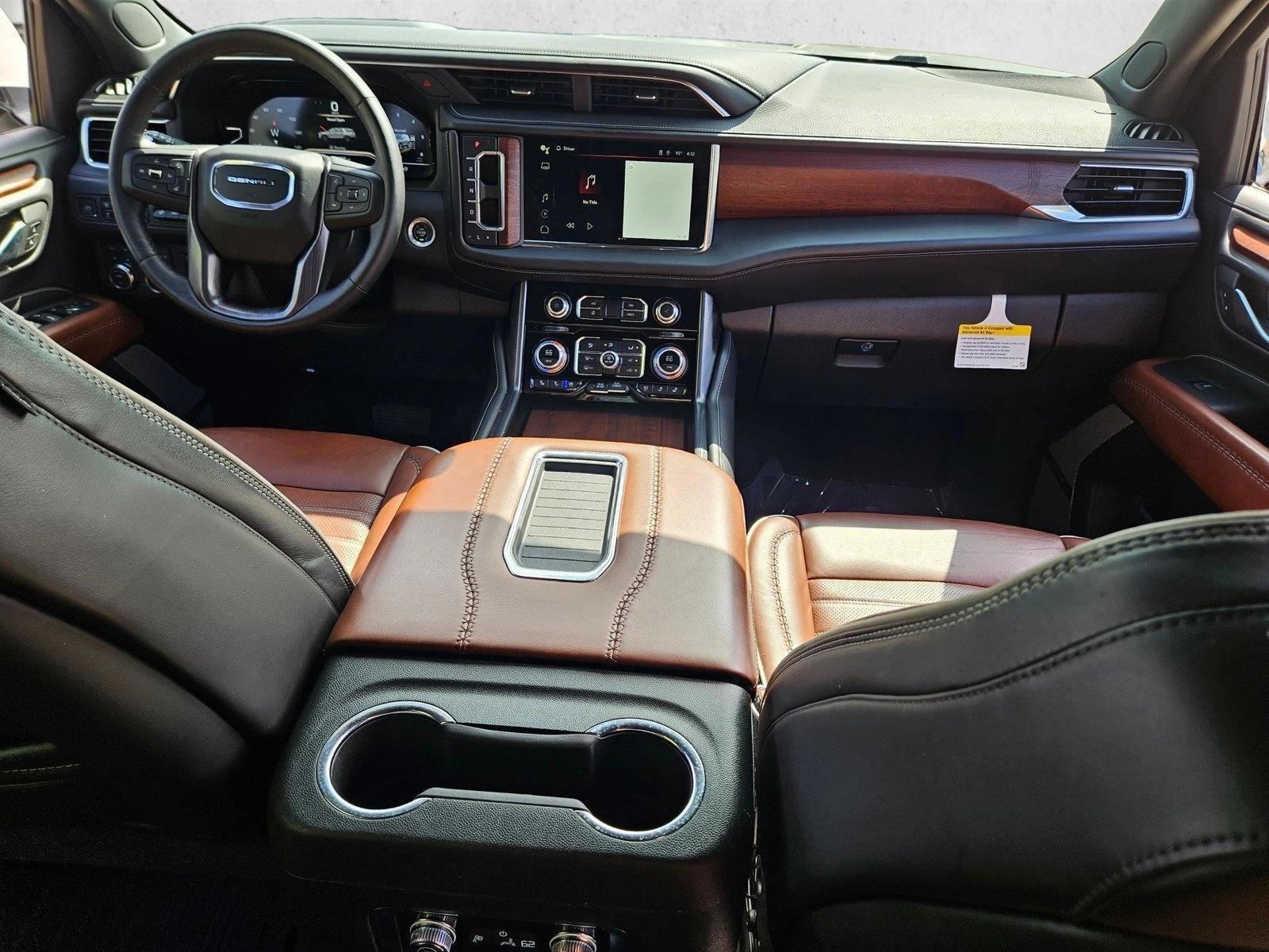Thumbnail: 2023 GMC Yukon XL - 4