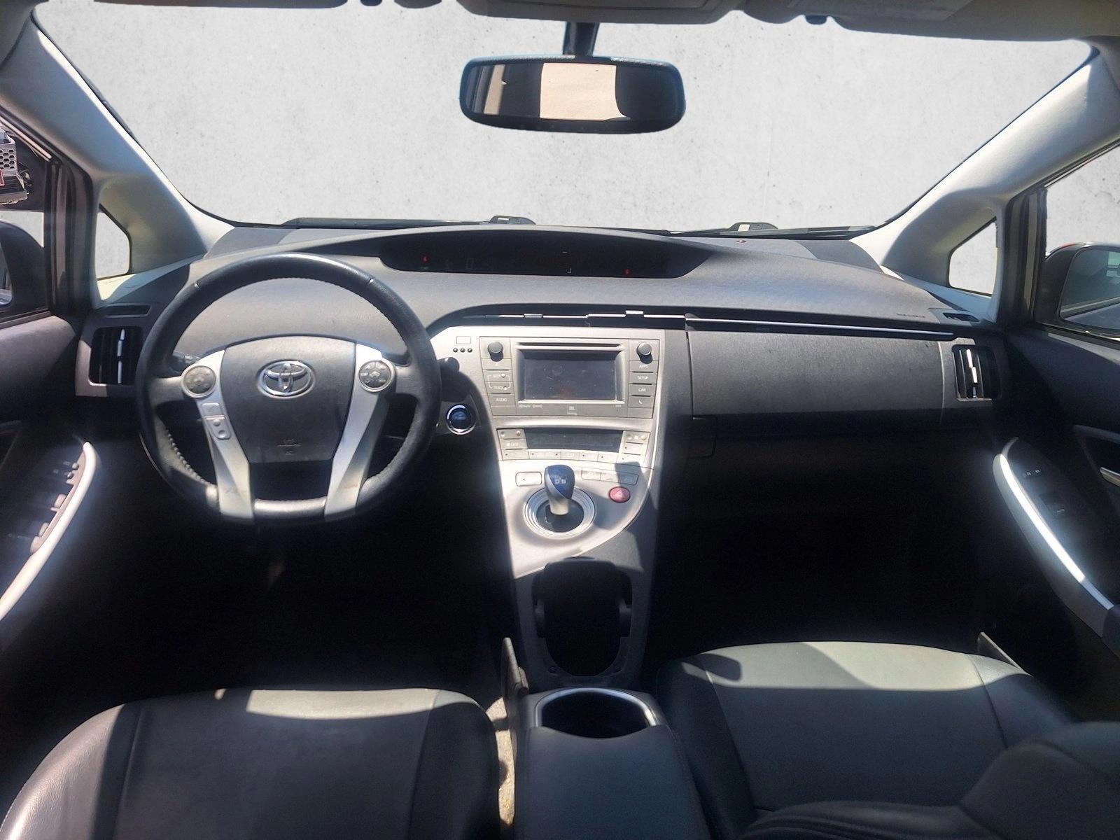Thumbnail: 2014 Toyota Prius - 4