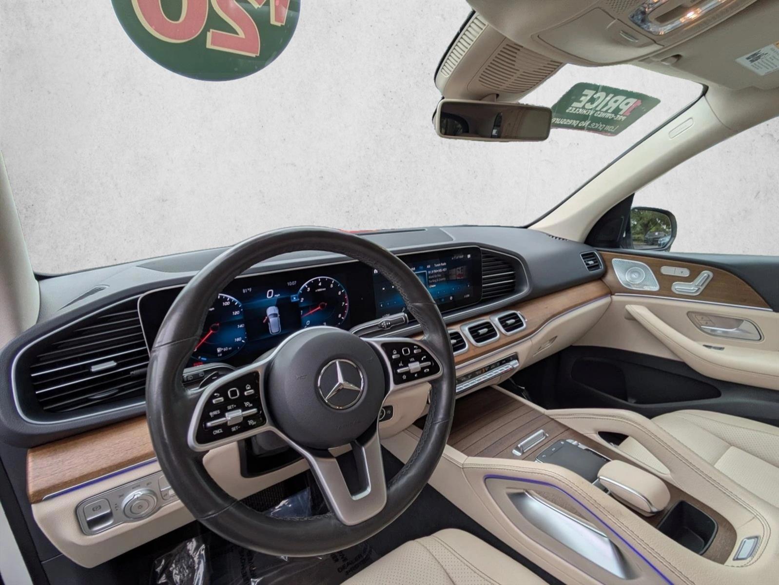 Thumbnail: 2020 Mercedes-Benz GLE - 3