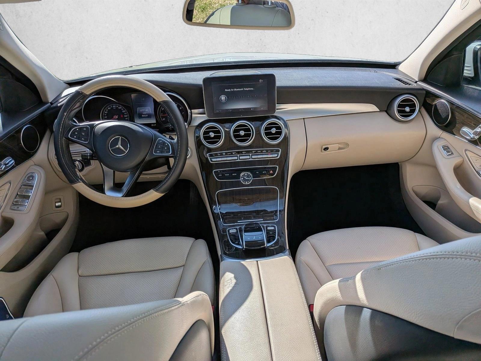 Thumbnail: 2016 Mercedes-Benz C-Class - 3