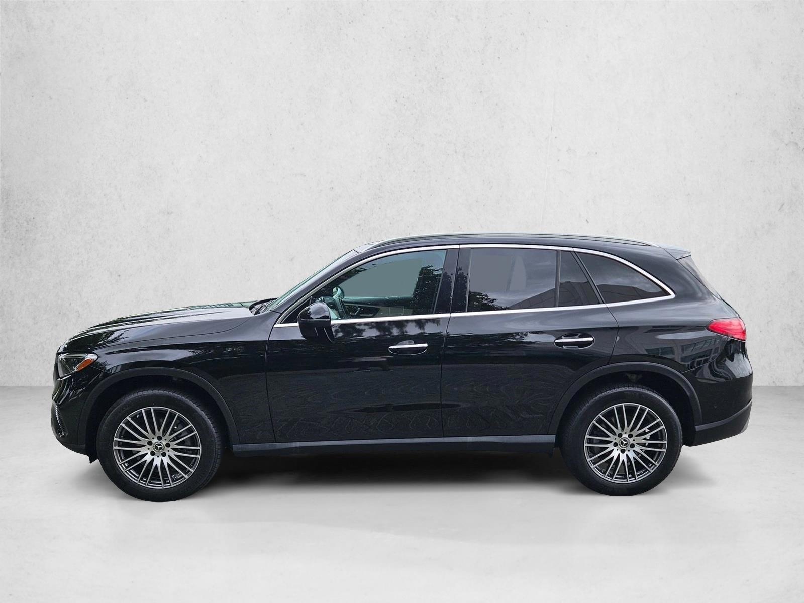 Thumbnail: 2024 Mercedes-Benz GLC - 2