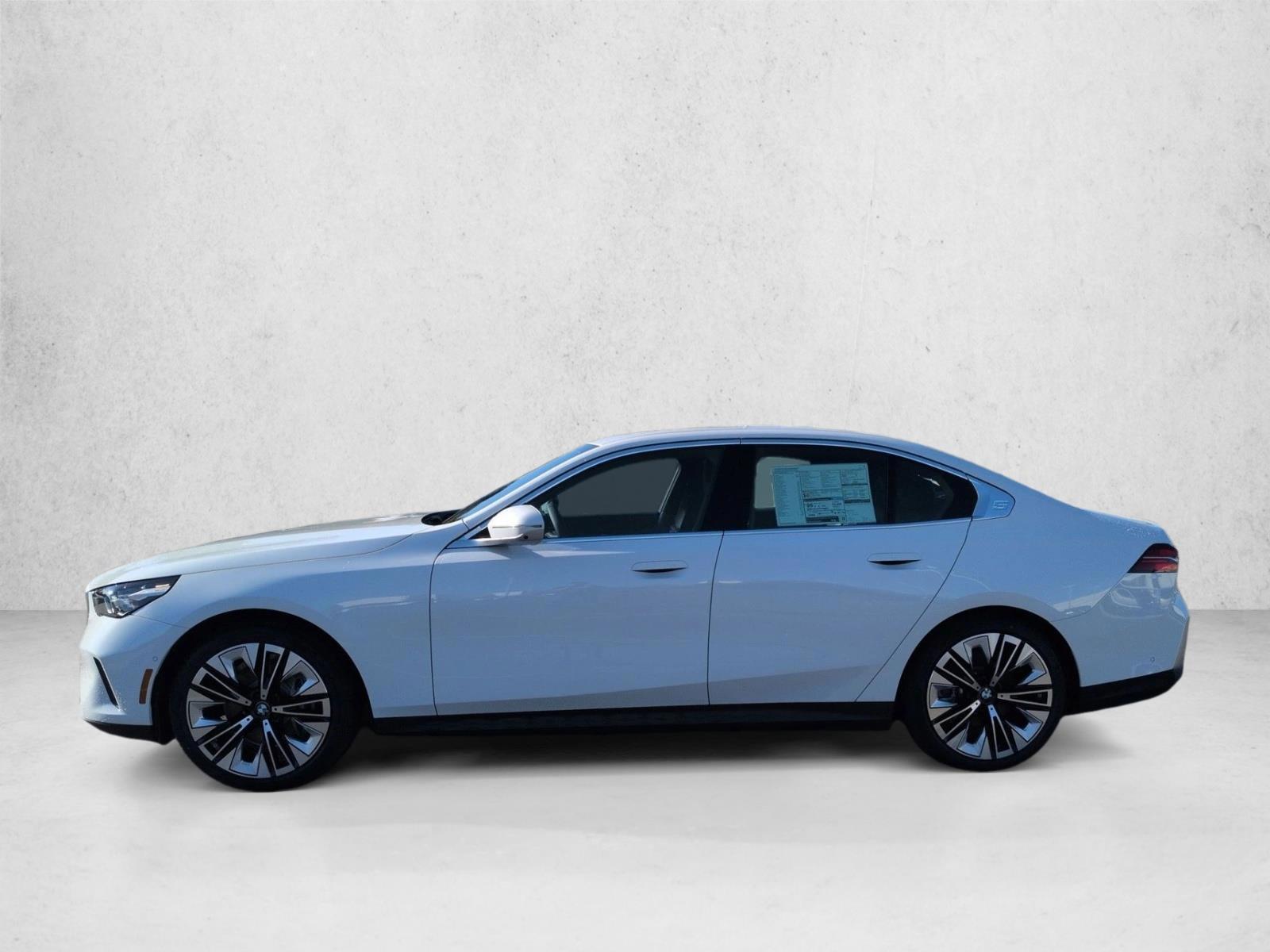 Thumbnail: 2026 BMW i5 - 2
