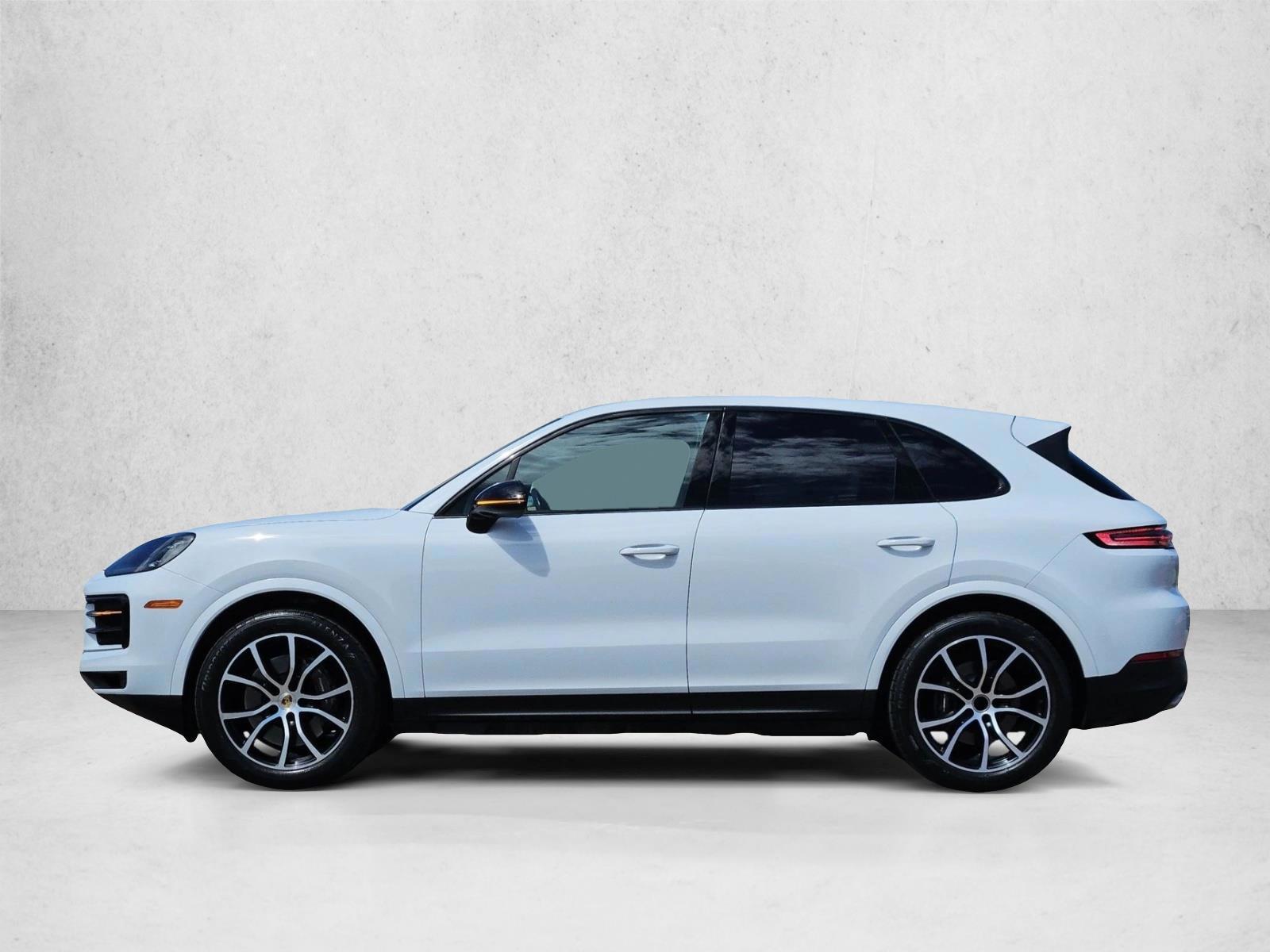 Thumbnail: 2024 Porsche Cayenne - 2