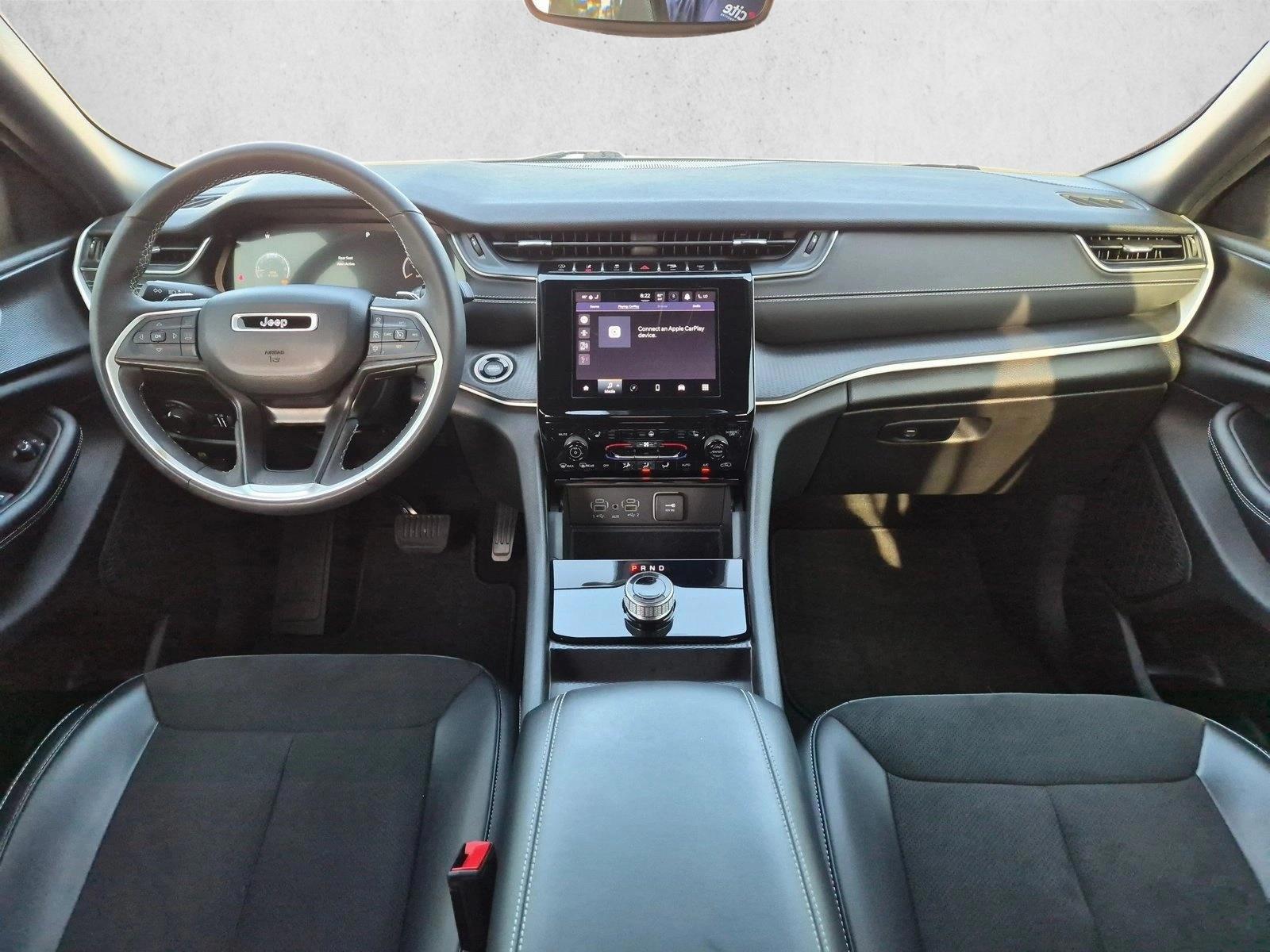 Thumbnail: 2023 Jeep Grand Cherokee L - 3