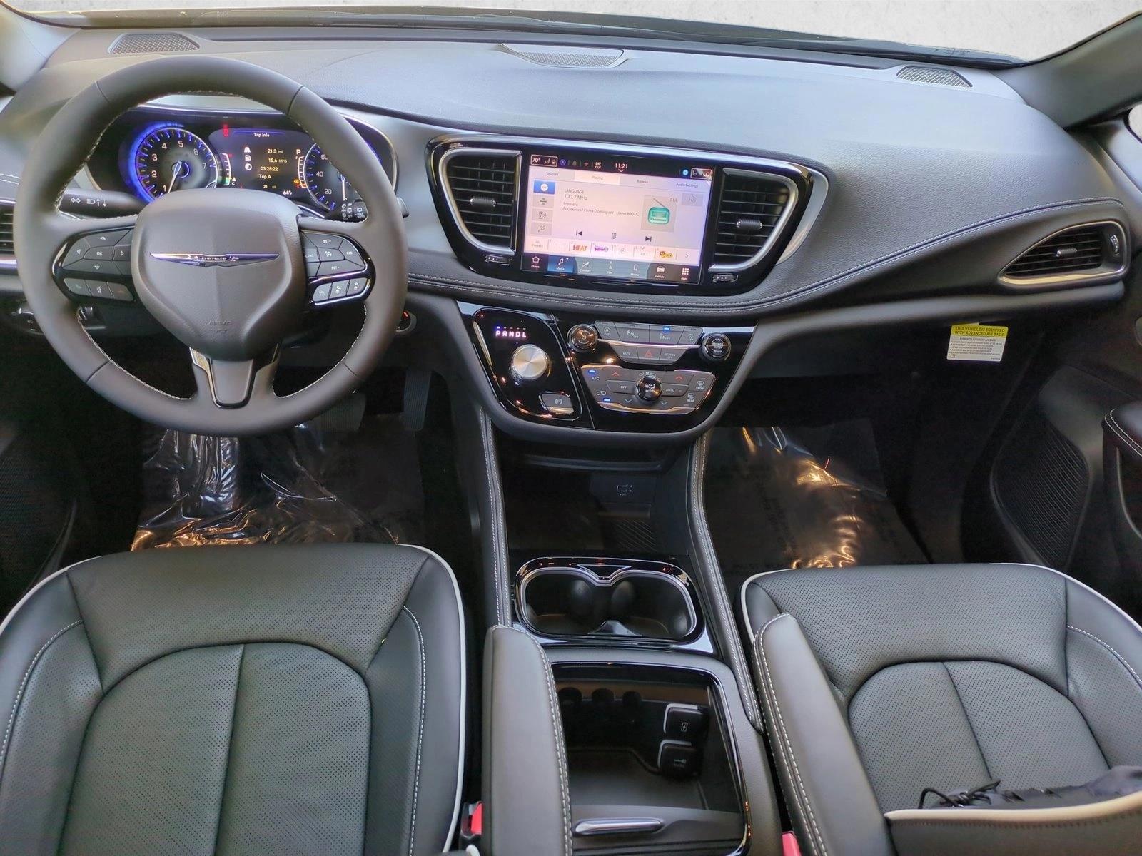 Thumbnail: 2026 Chrysler Pacifica - 1