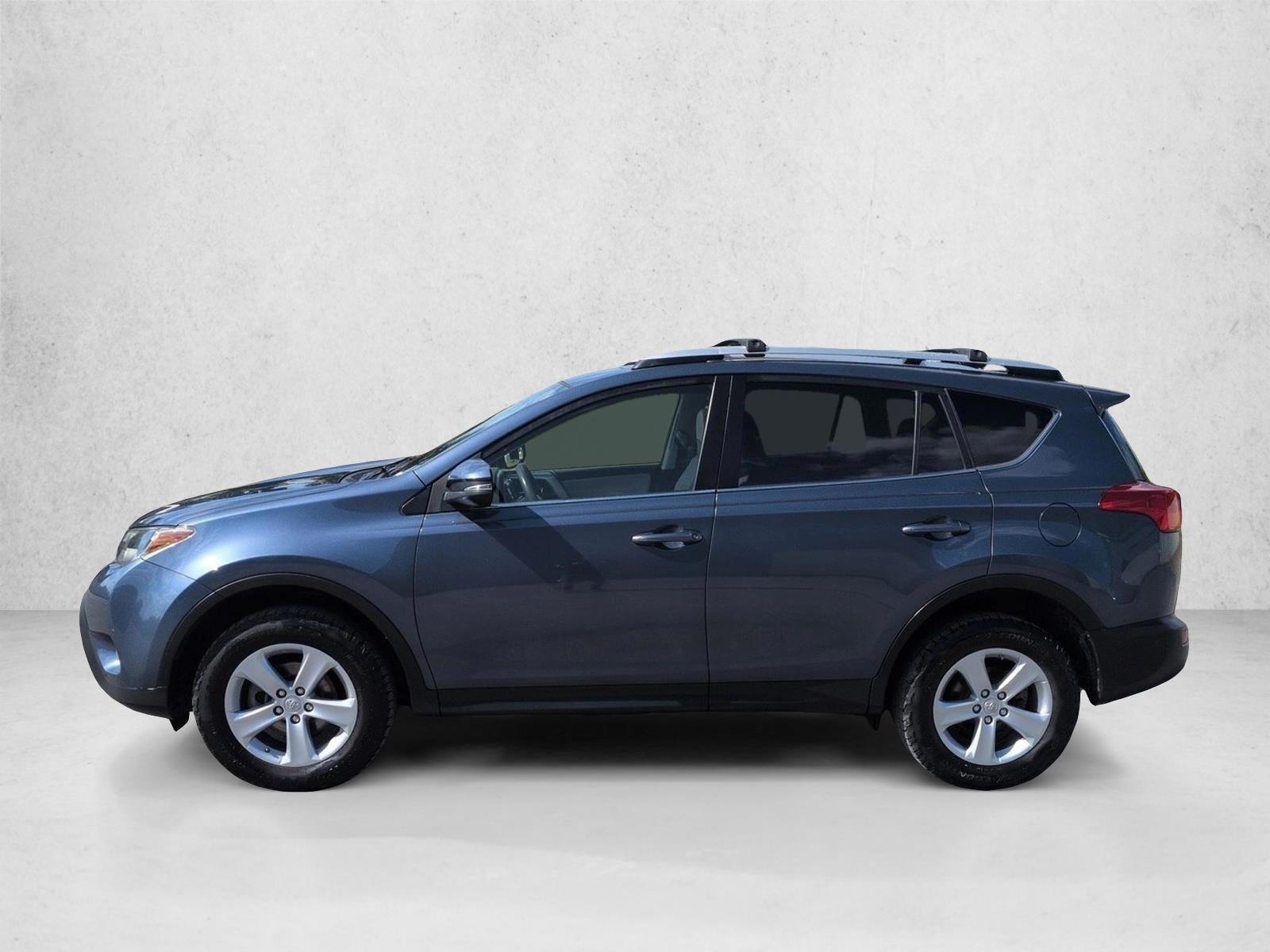 Thumbnail: 2014 Toyota RAV4 - 3