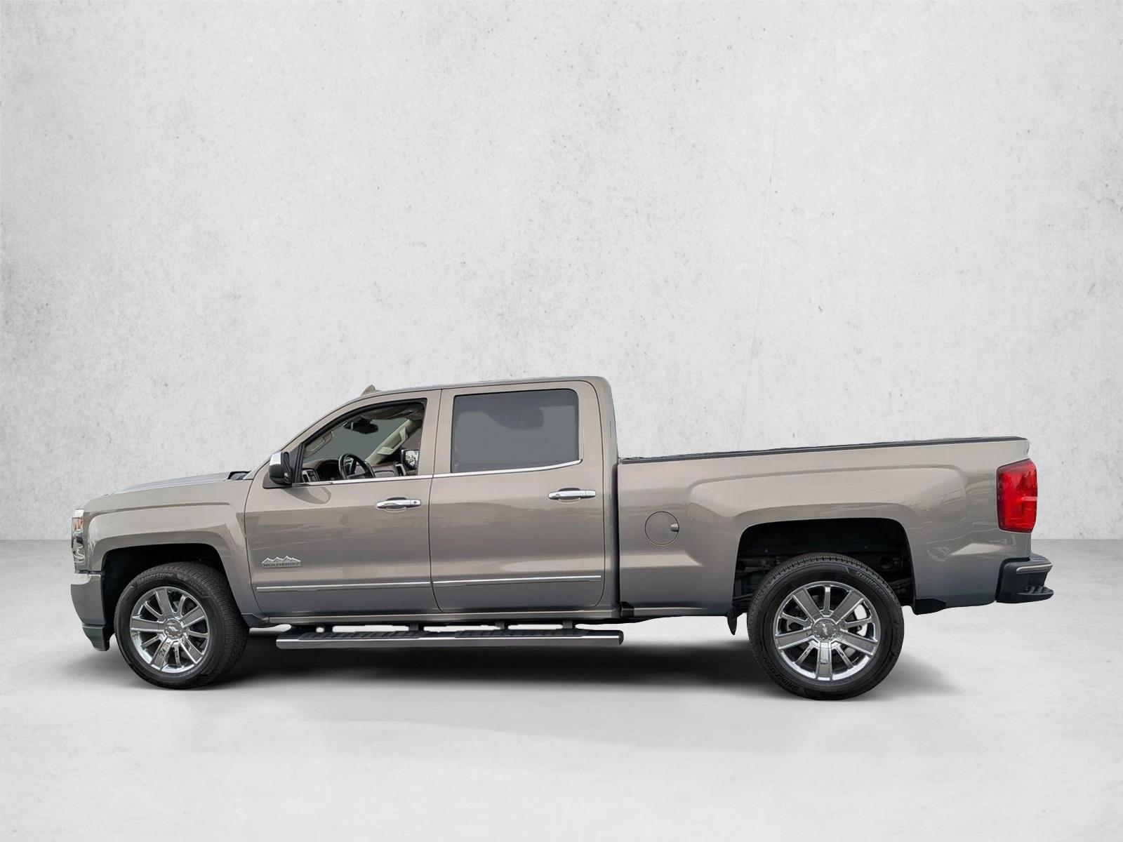Thumbnail: 2017 Chevrolet Silverado 1500 - 3
