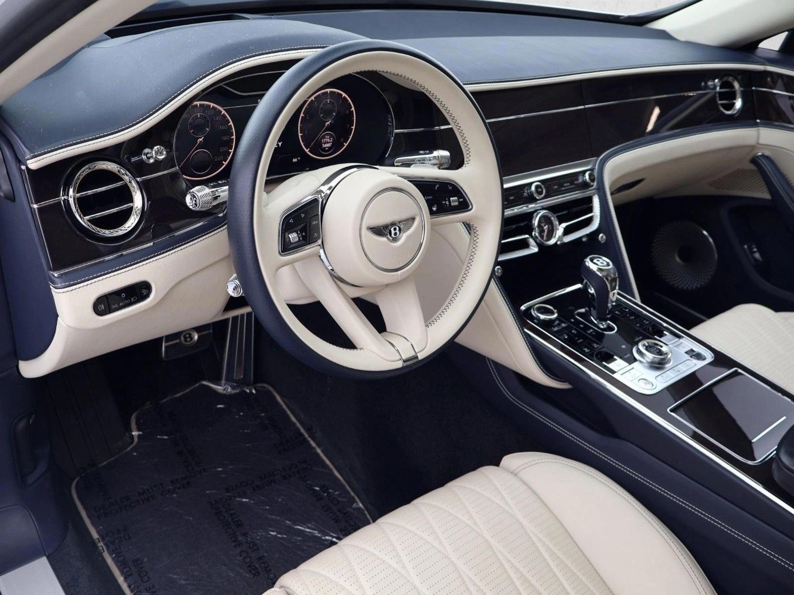 Thumbnail: 2021 Bentley Flying Spur - 3
