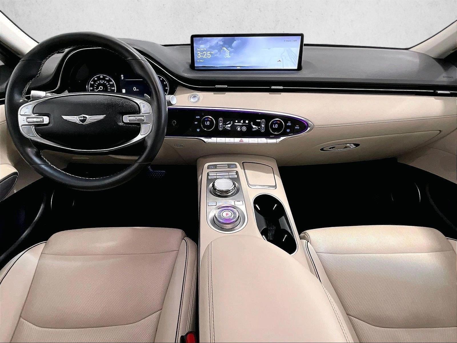 Thumbnail: 2023 Genesis GV70 - 3