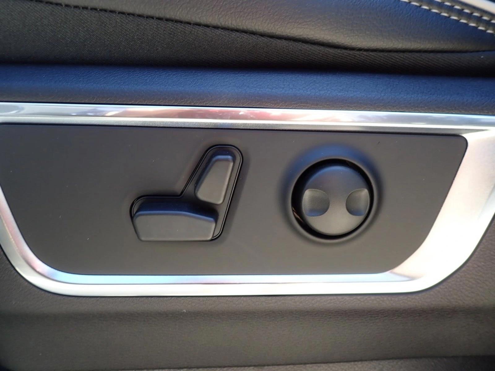 Thumbnail: 2026 RAM 1500 - 4