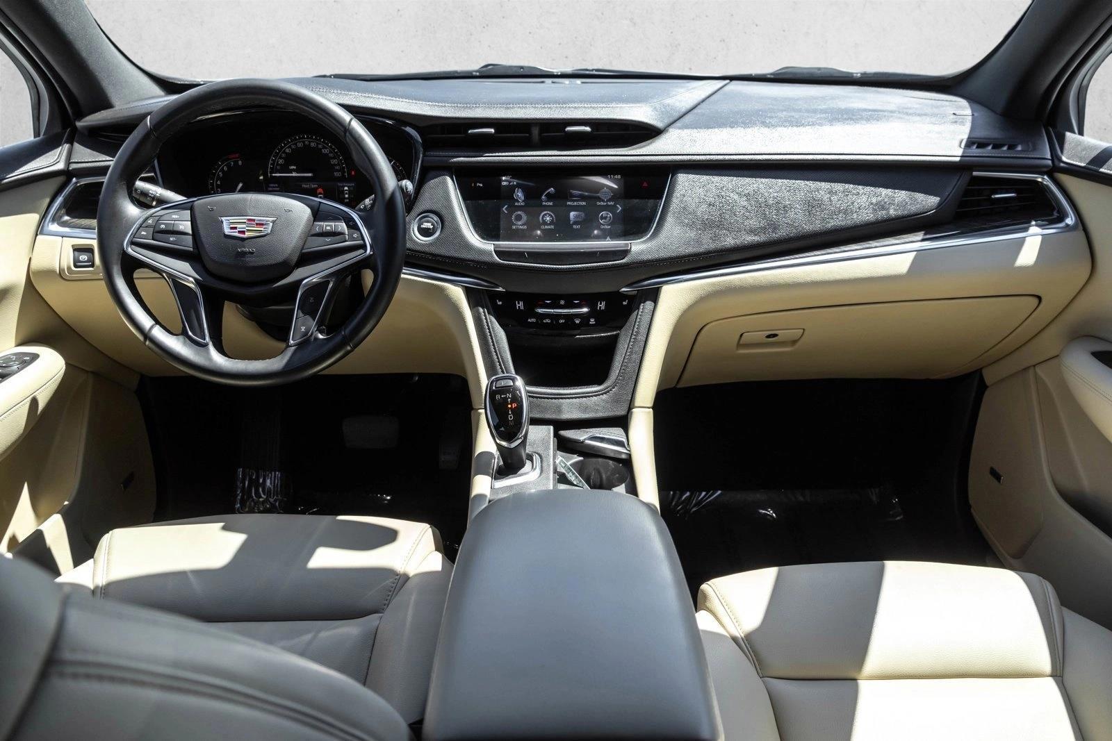 Thumbnail: 2019 Cadillac XT5 - 4