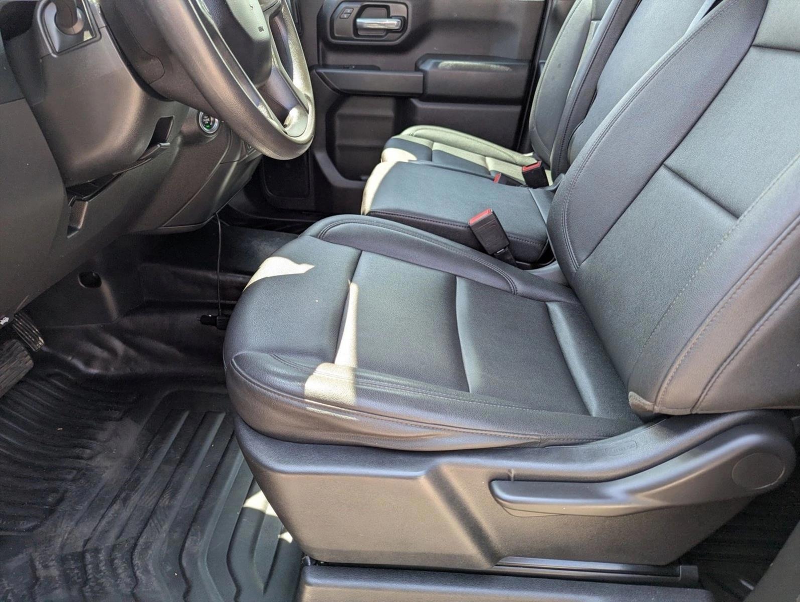 Thumbnail: 2024 Chevrolet Silverado 2500 - 4
