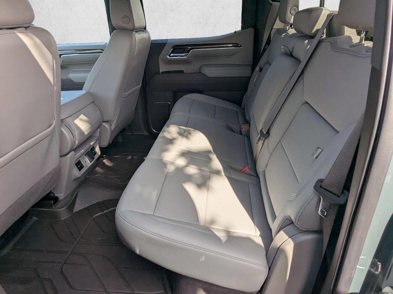 2025 Chevrolet Silverado 1500 LT - Photo 16