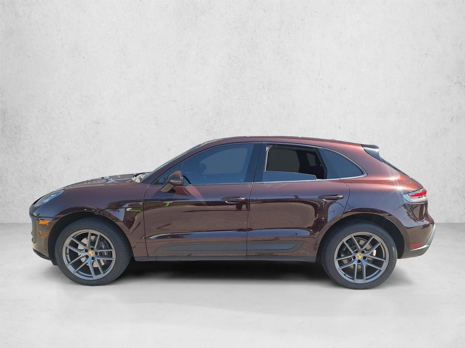 Thumbnail: 2023 Porsche Macan - 2
