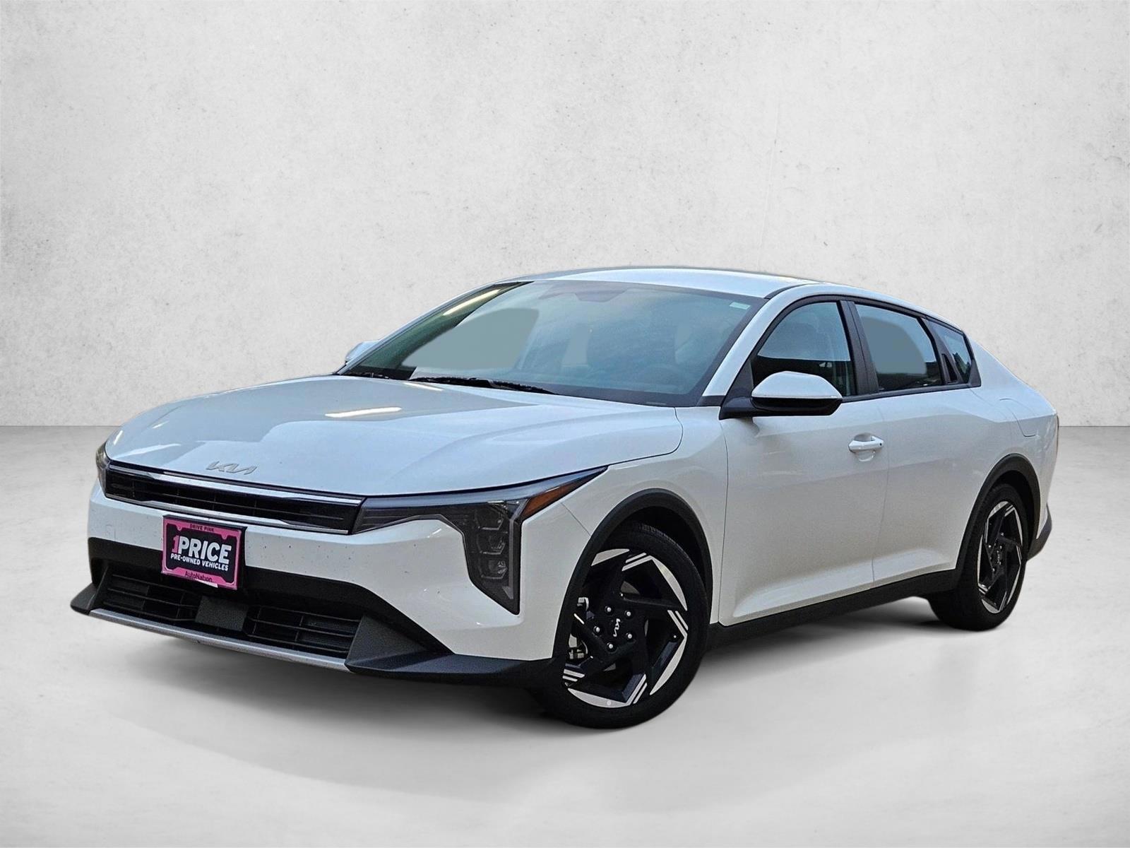 Thumbnail: 2025 Kia K4 - 1