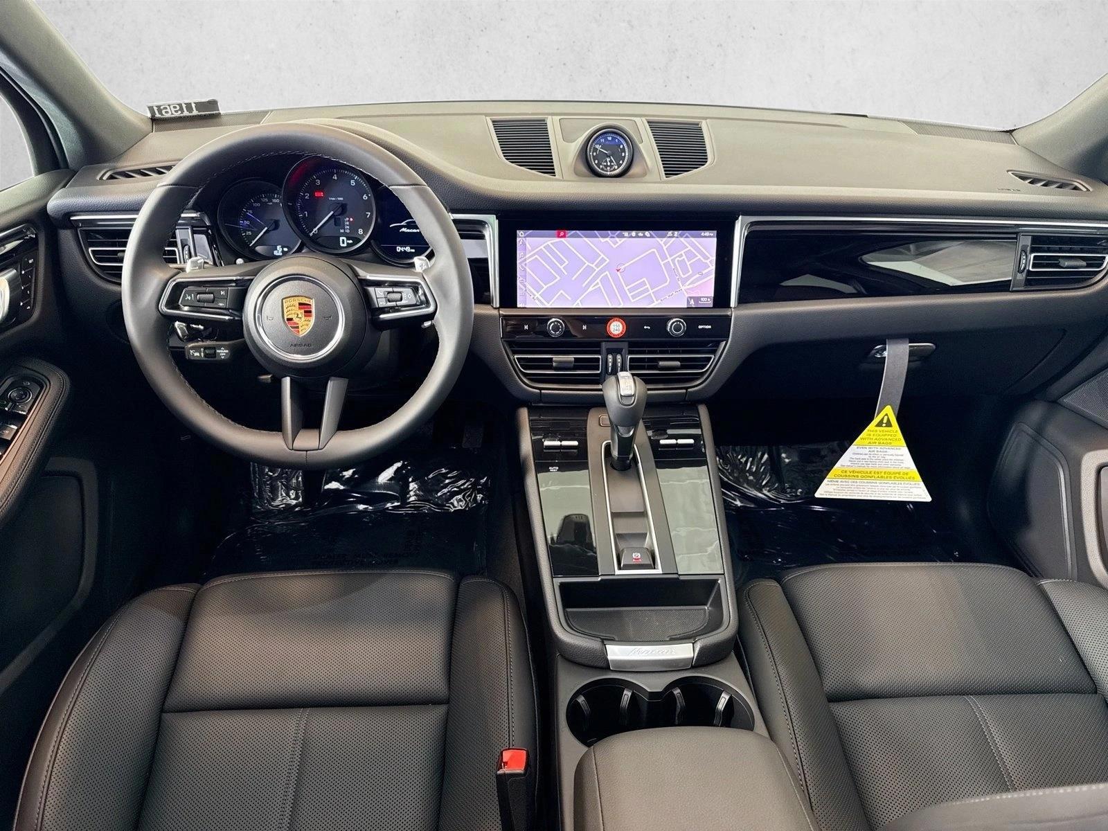 Thumbnail: 2026 Porsche Macan - 4