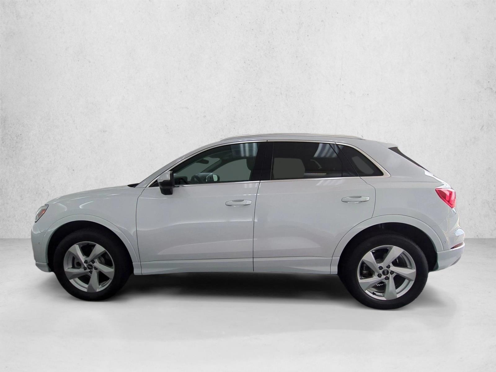 Thumbnail: 2021 Audi Q3 - 2