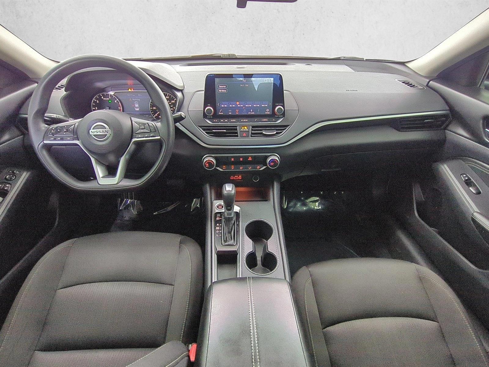 Thumbnail: 2020 Nissan Altima - 4