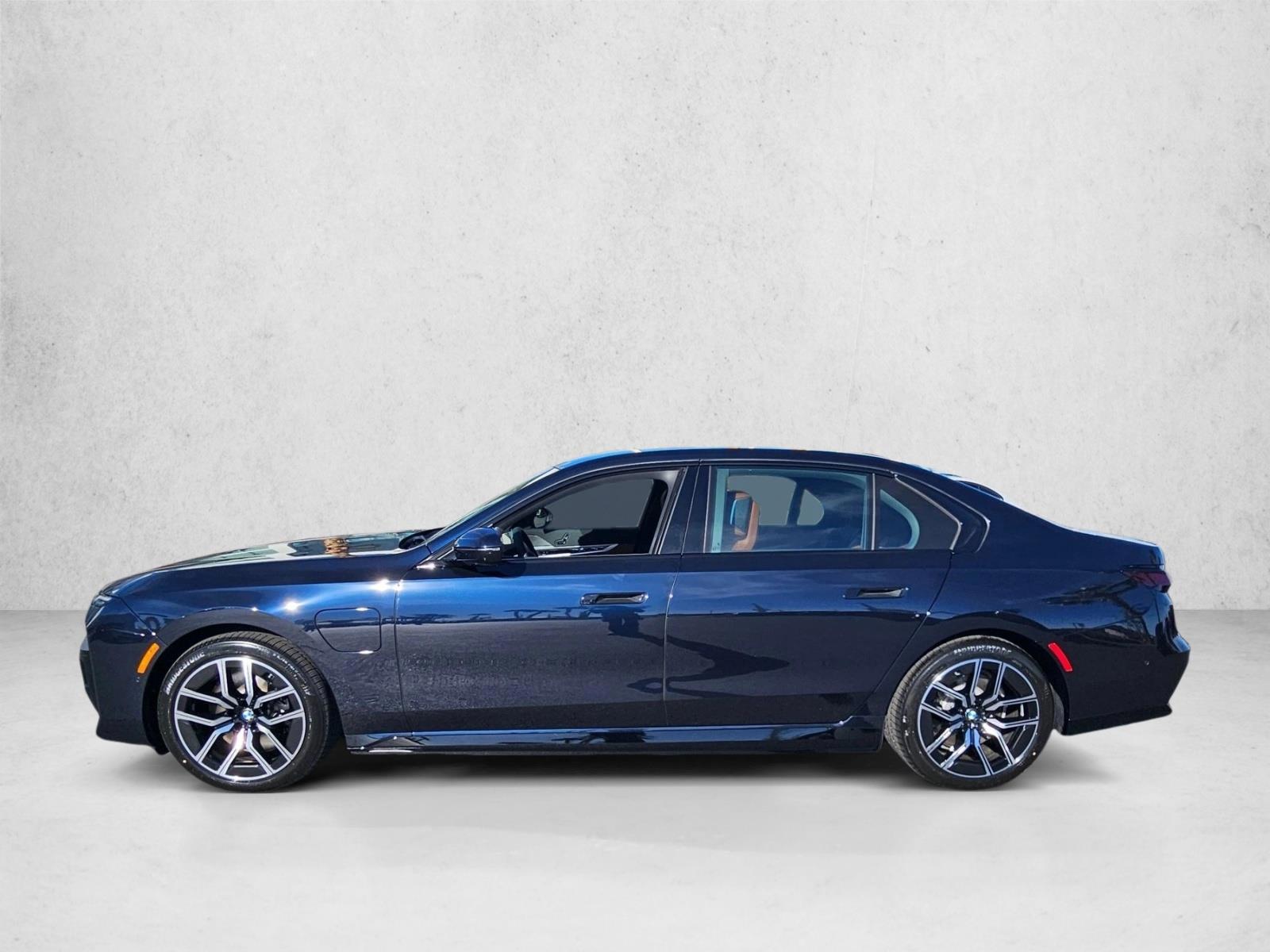 Thumbnail: 2026 BMW 7 Series - 2