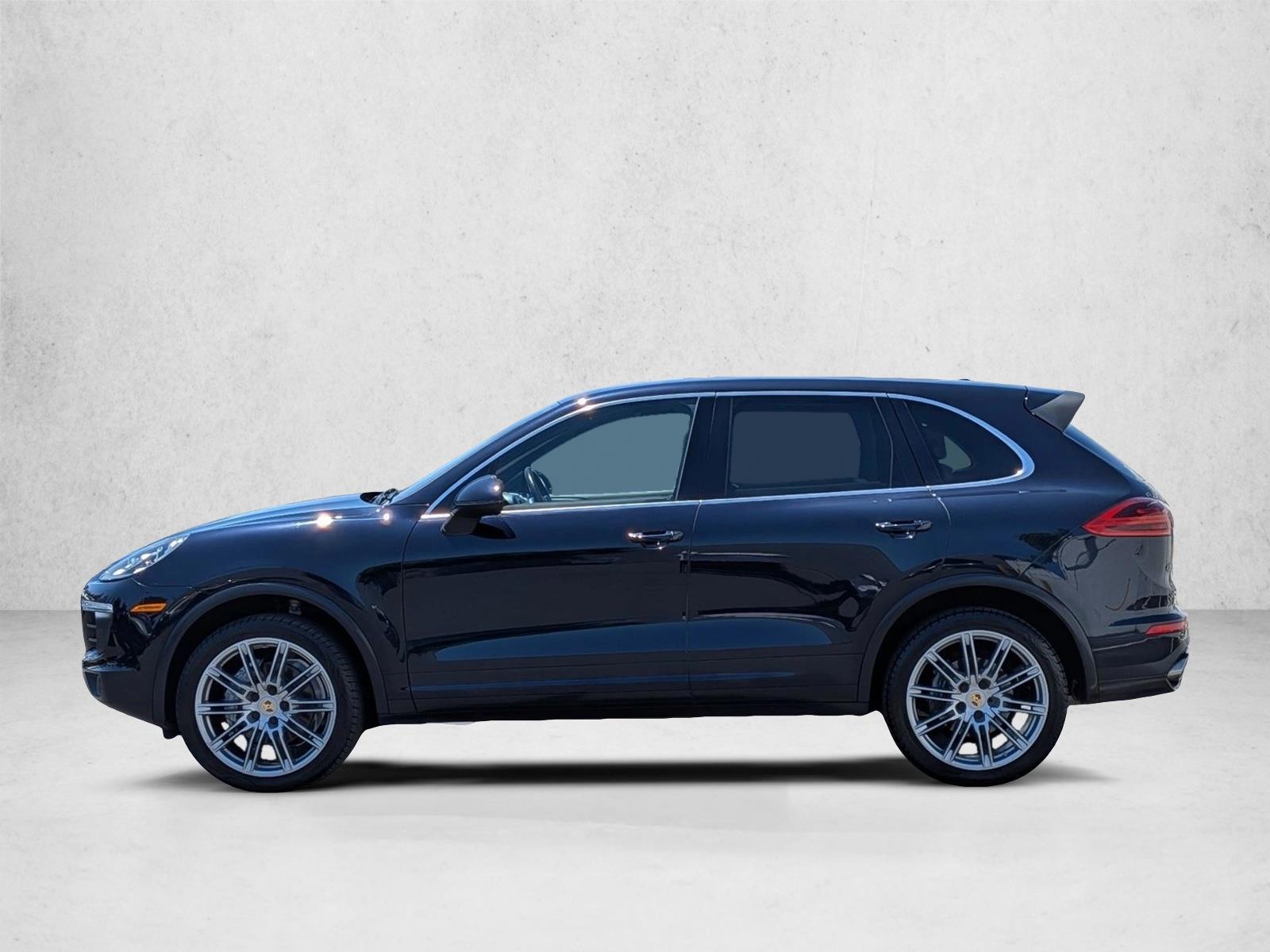 Thumbnail: 2016 Porsche Cayenne - 2